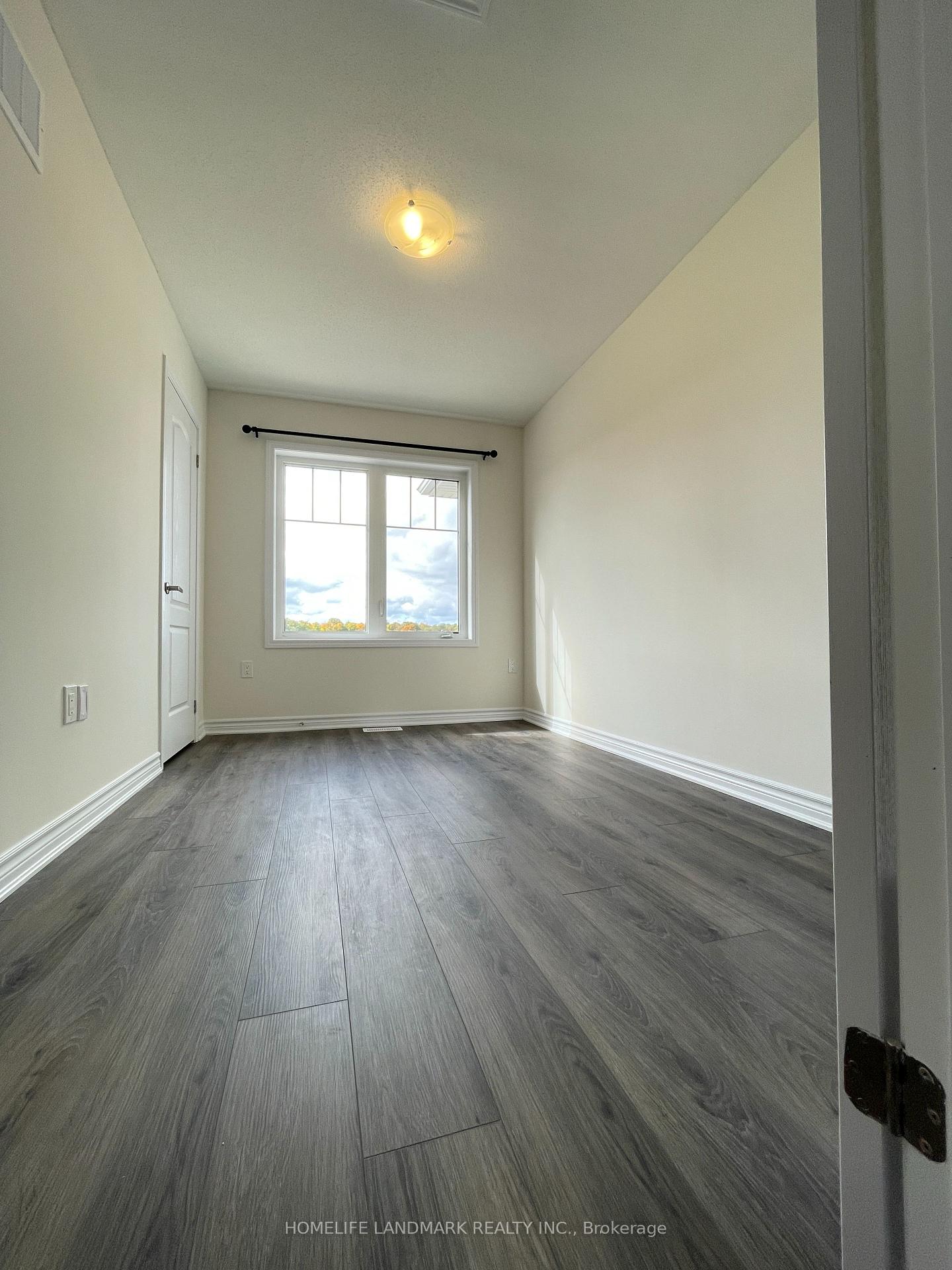 Photo 25 of 34 Lana Circle, Wasaga Beach — HOMEH
