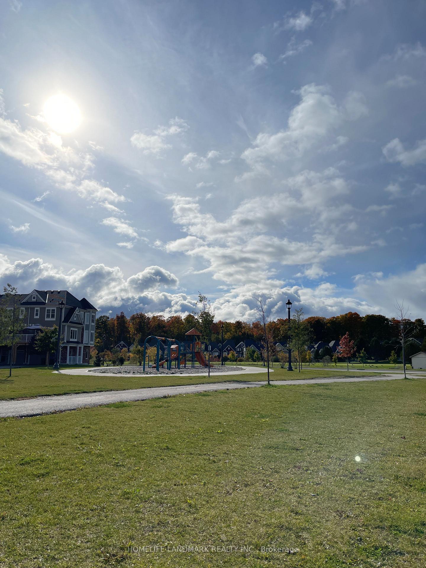 Photo 29 of 34 Lana Circle, Wasaga Beach — HOMEH