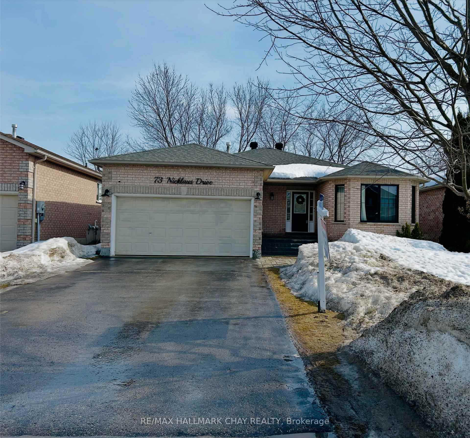 Front of 73 Nicklaus Drive