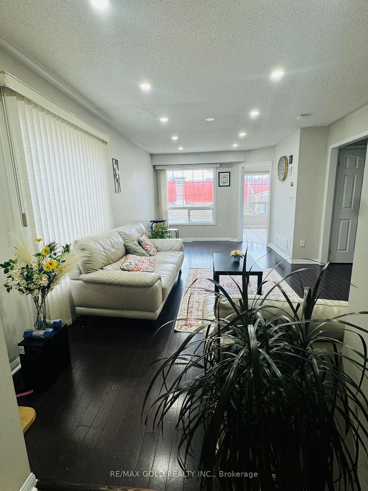 Photo 14 of 34 Lyric Road, Brampton, Gore Industrial North — HOMEH