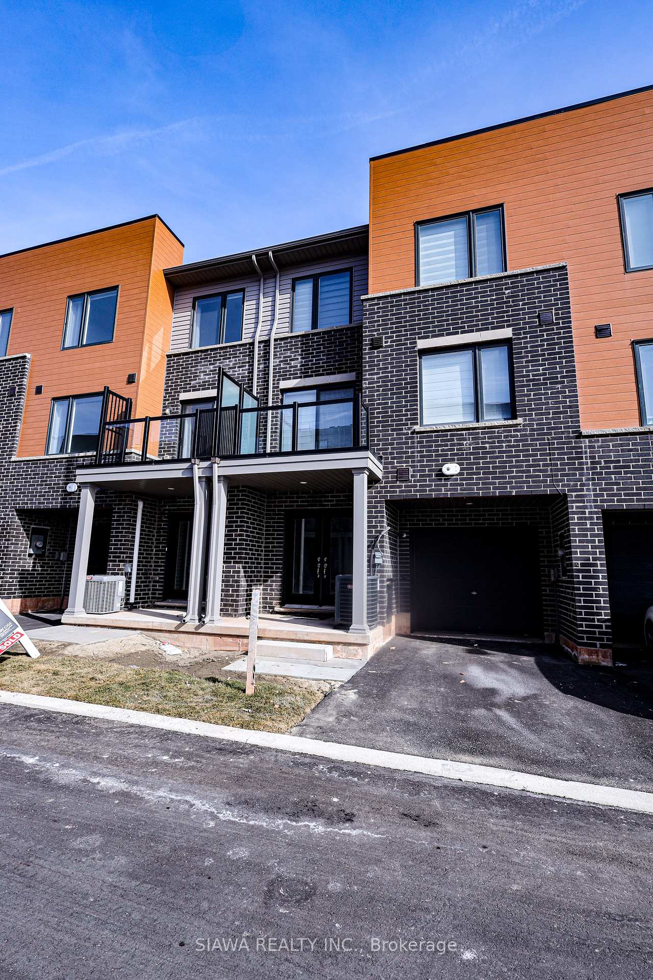 Photo 1 of 56 Dryden Lane, Hamilton, McQuesten — HOMEH