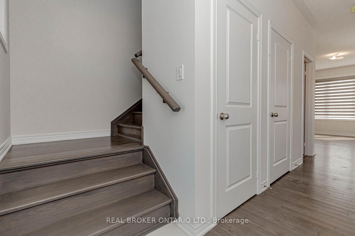 Photo 10 of 626 Anishinaabe Drive S, Shelburne — HOMEH
