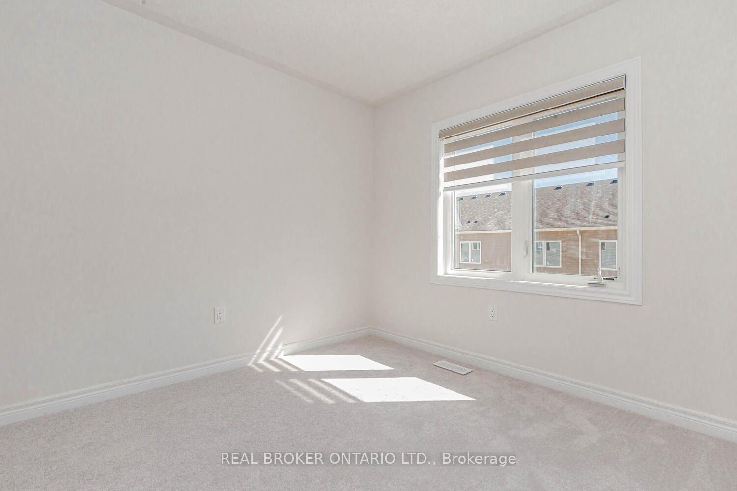 Photo 19 of 626 Anishinaabe Drive S, Shelburne — HOMEH
