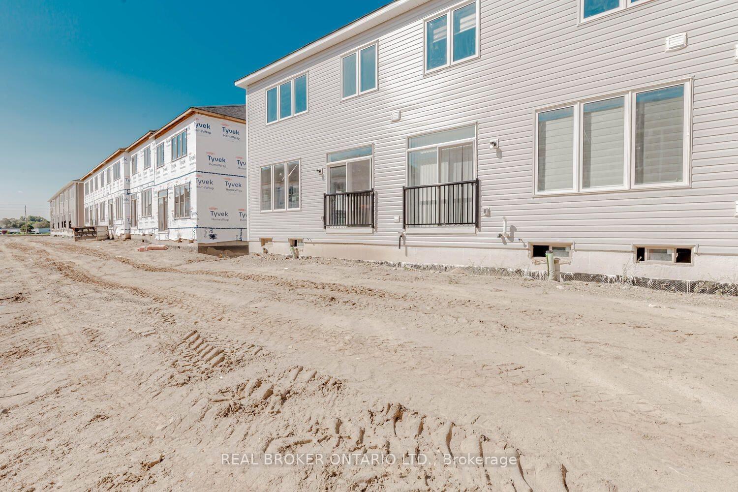 Photo 21 of 626 Anishinaabe Drive S, Shelburne — HOMEH