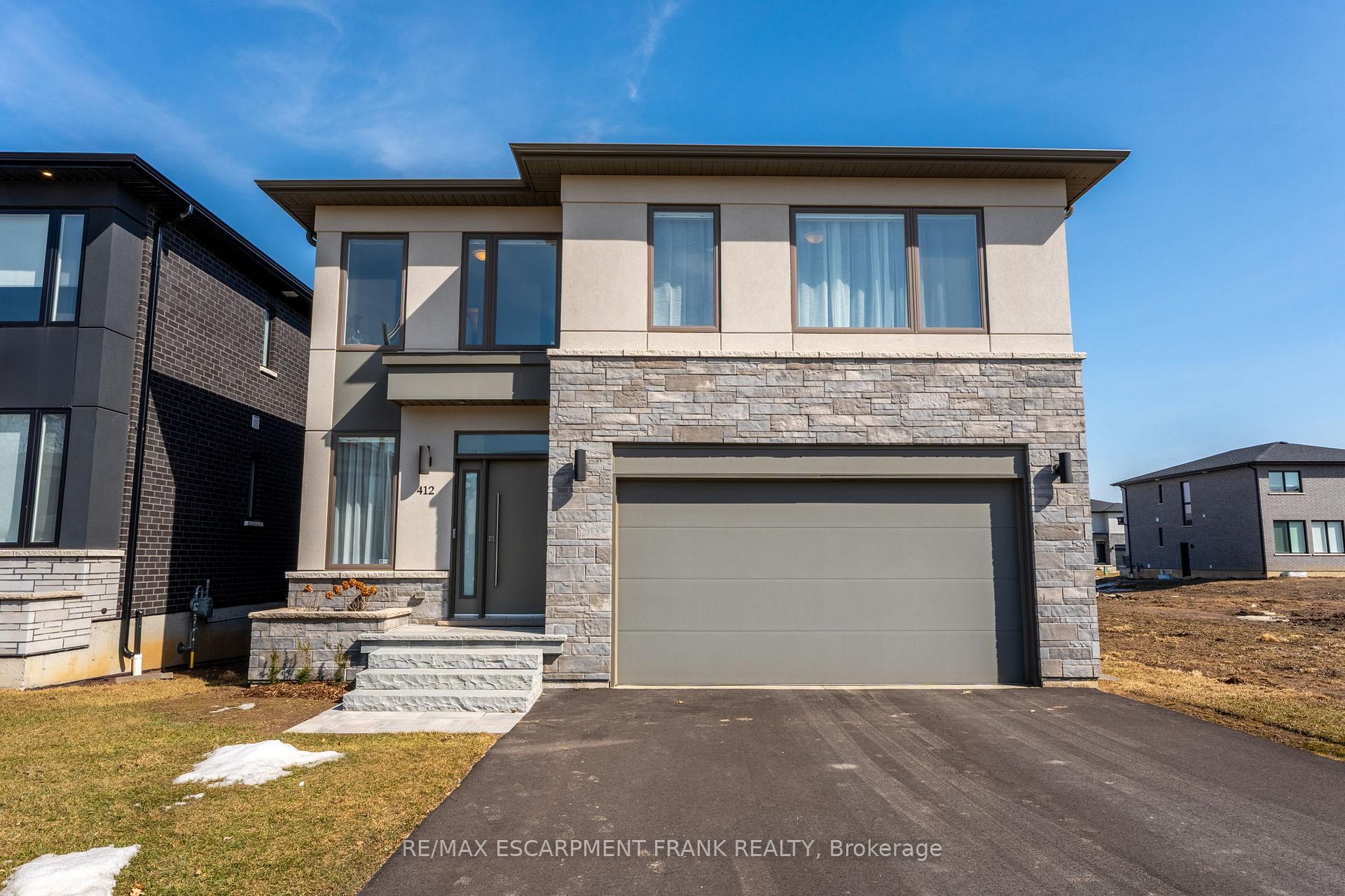 Photo 1 of 412 Klein Circle, Hamilton, Meadowlands — HOMEH