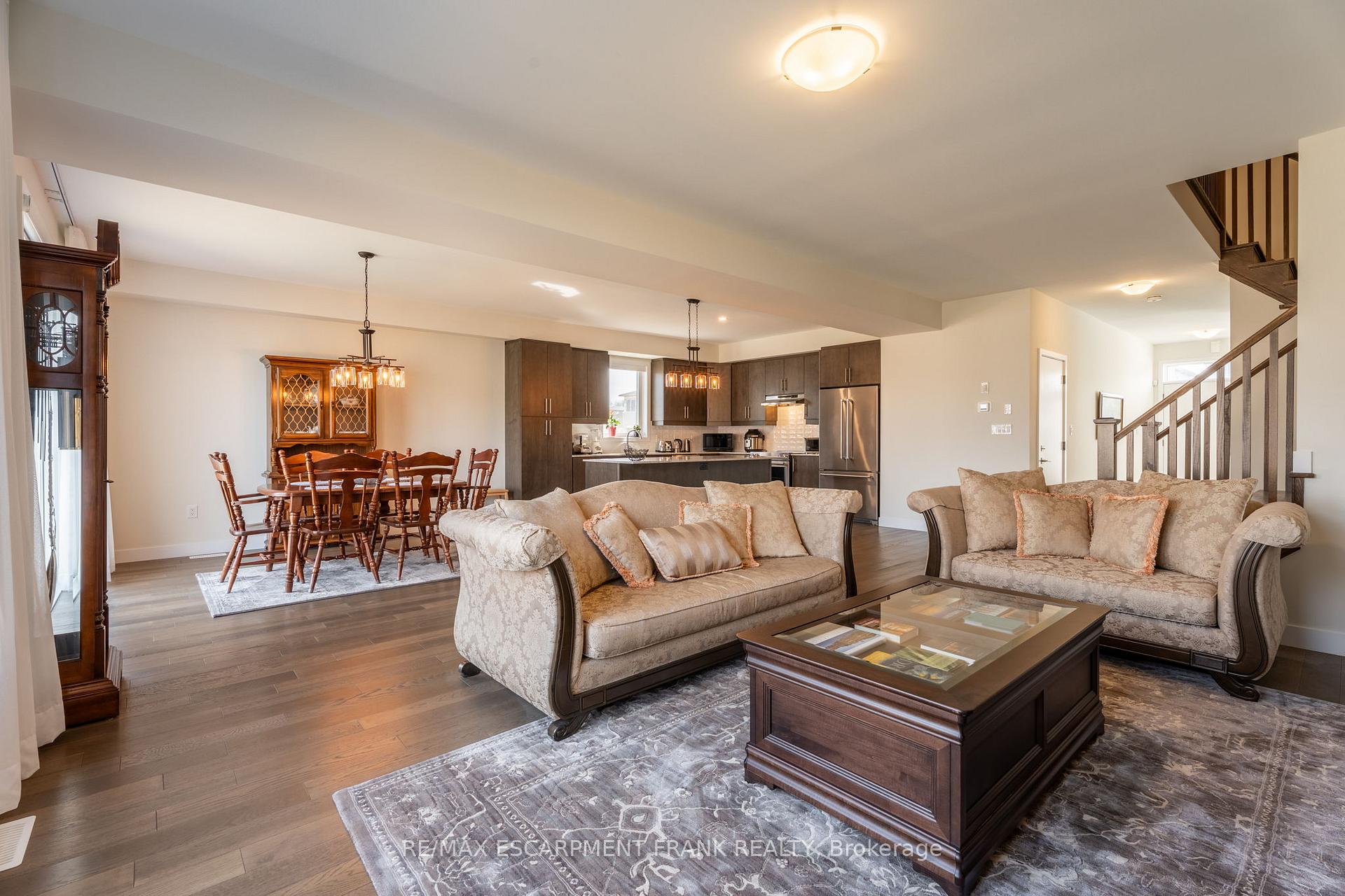 Photo 20 of 412 Klein Circle, Hamilton, Meadowlands — HOMEH