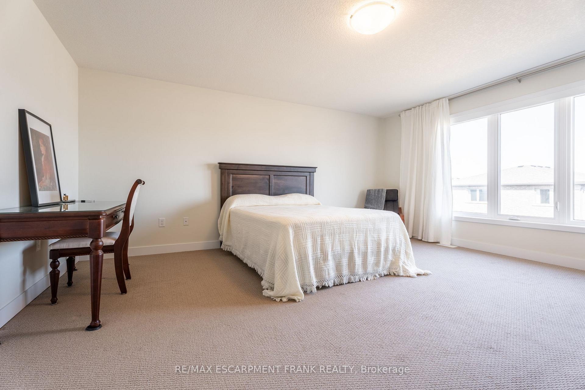 Photo 30 of 412 Klein Circle, Hamilton, Meadowlands — HOMEH