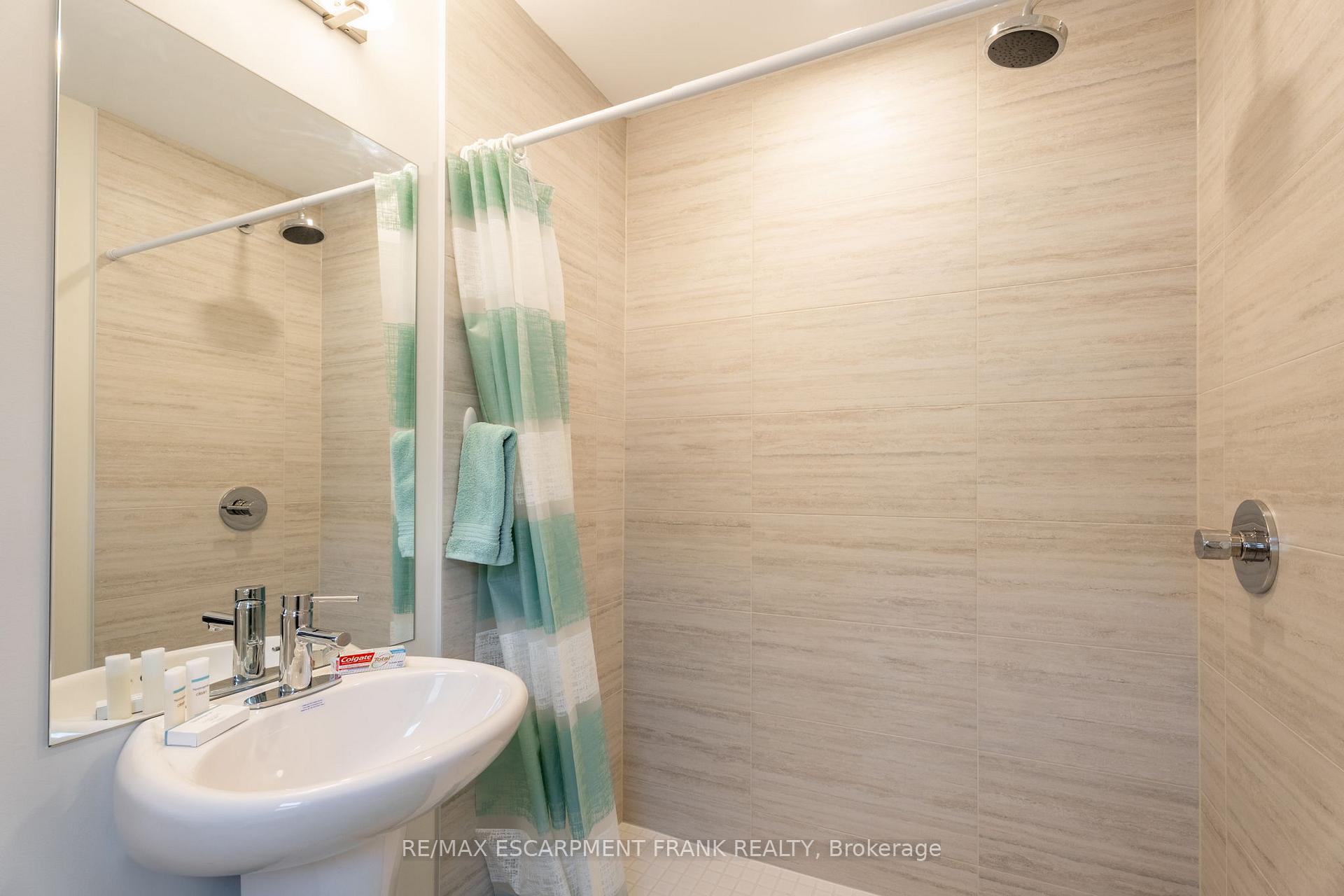 Photo 28 of 412 Klein Circle, Hamilton, Meadowlands — HOMEH