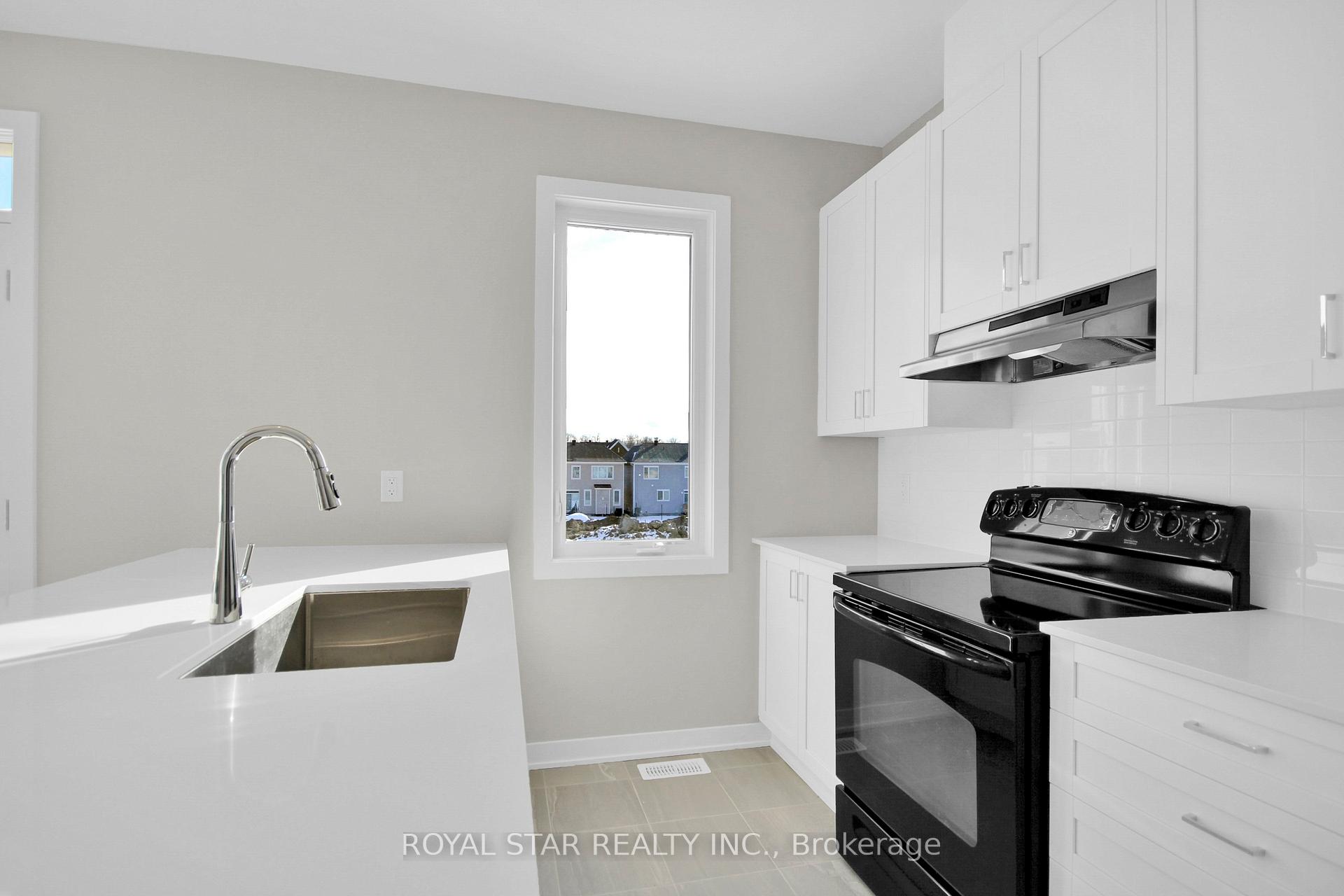 Photo 10 of 200 Beebalm Crescent N, Ottawa, Barrhaven - Half Moon Bay — HOMEH