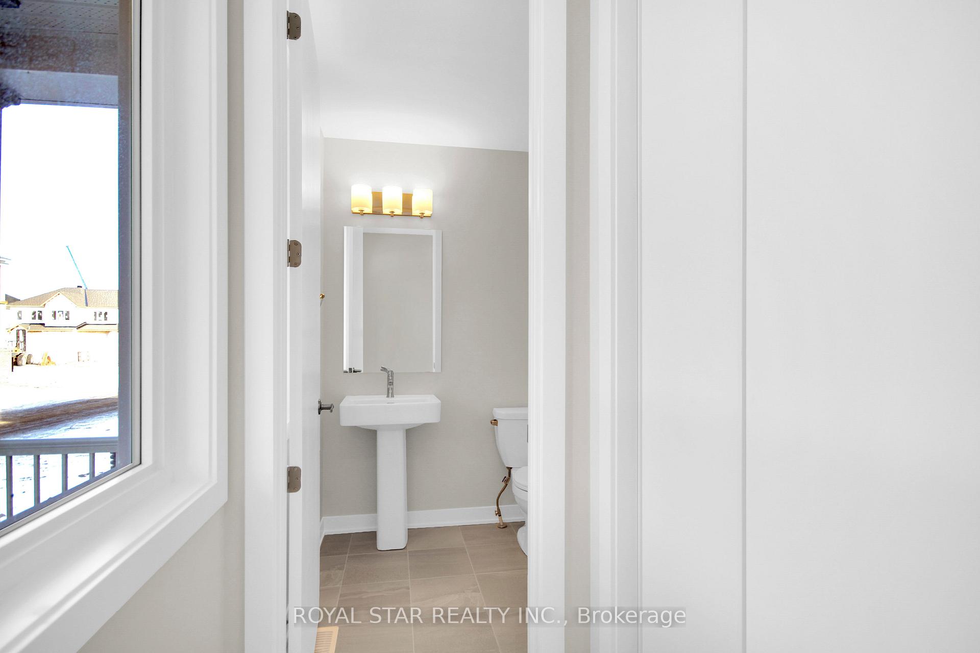 Photo 15 of 200 Beebalm Crescent N, Ottawa, Barrhaven - Half Moon Bay — HOMEH