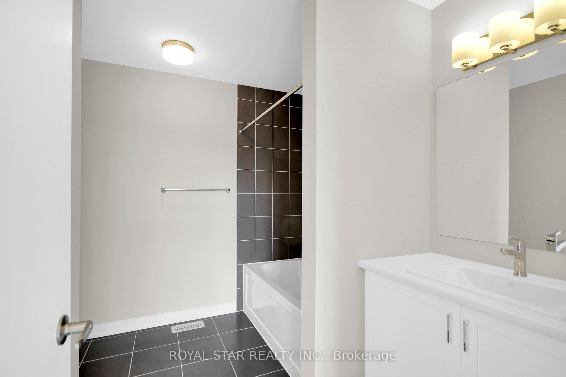 Photo 19 of 200 Beebalm Crescent N, Ottawa, Barrhaven - Half Moon Bay — HOMEH