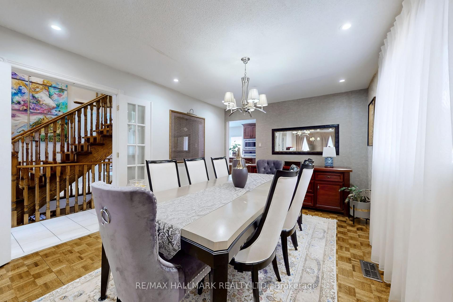 Photo 11 of 152 Grenadier Crescent, Vaughan, Beverley Glen — HOMEH