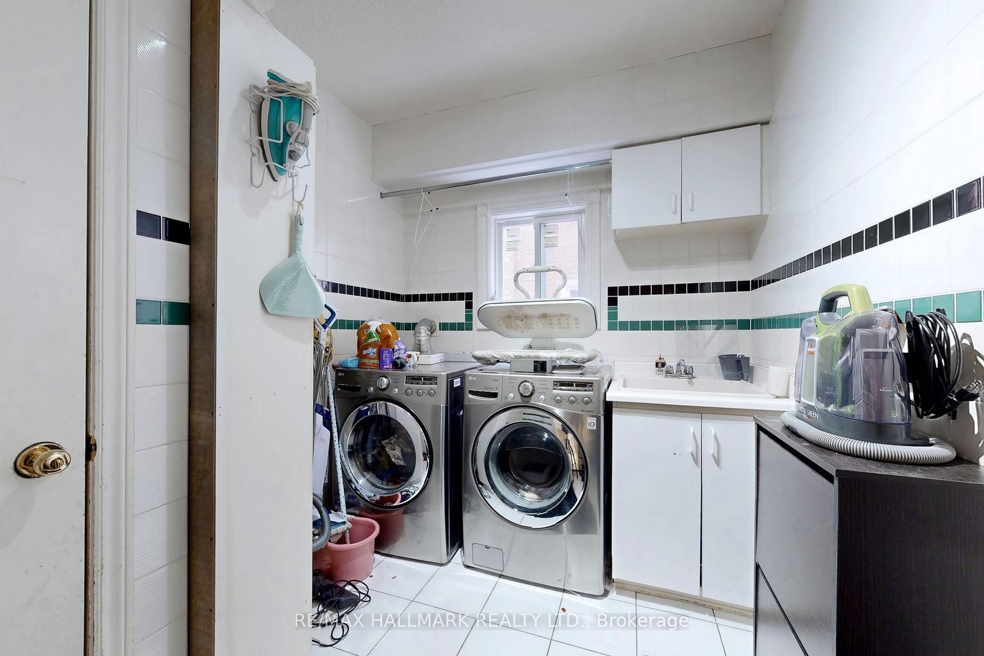 Photo 38 of 152 Grenadier Crescent, Vaughan, Beverley Glen — HOMEH