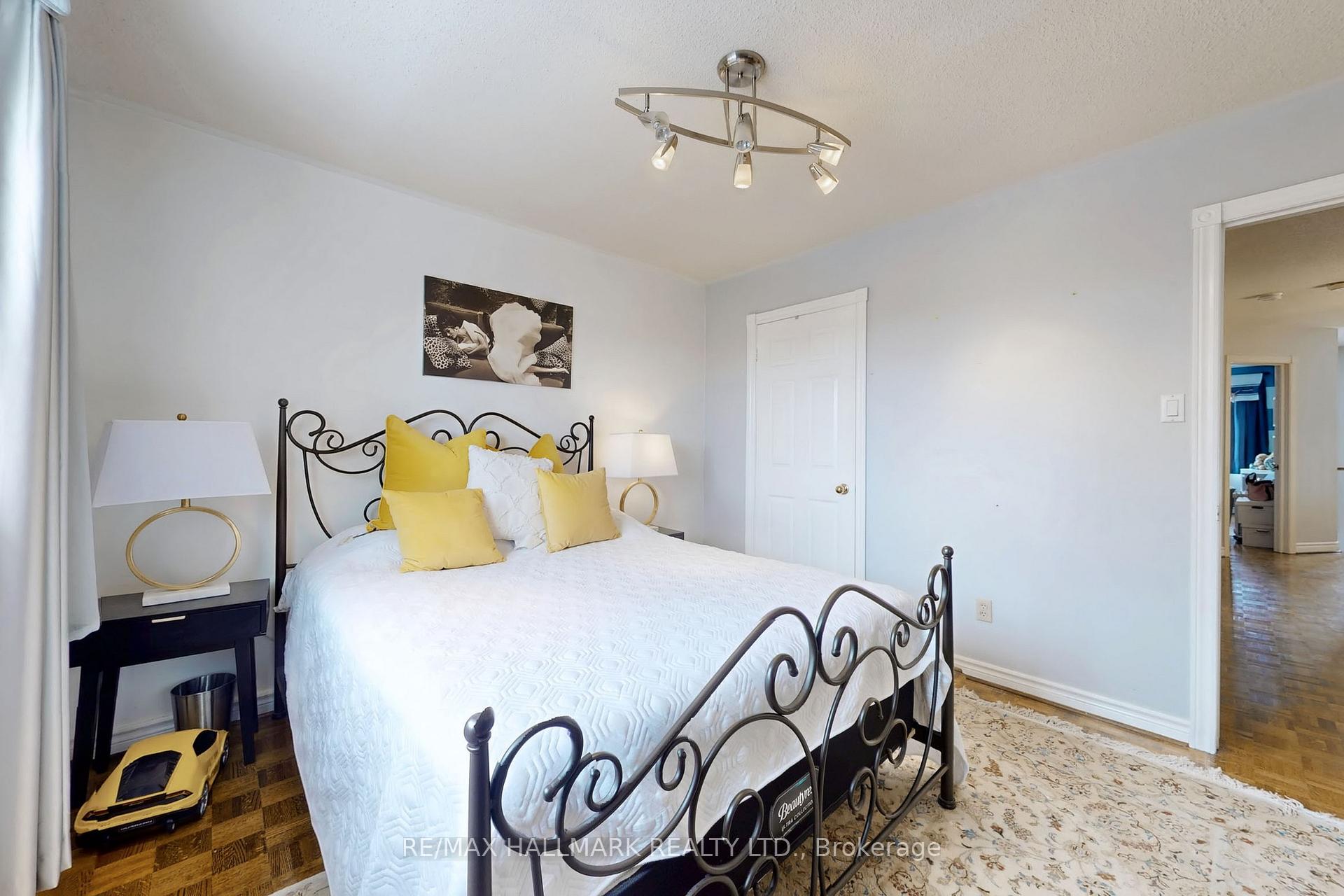 Photo 34 of 152 Grenadier Crescent, Vaughan, Beverley Glen — HOMEH