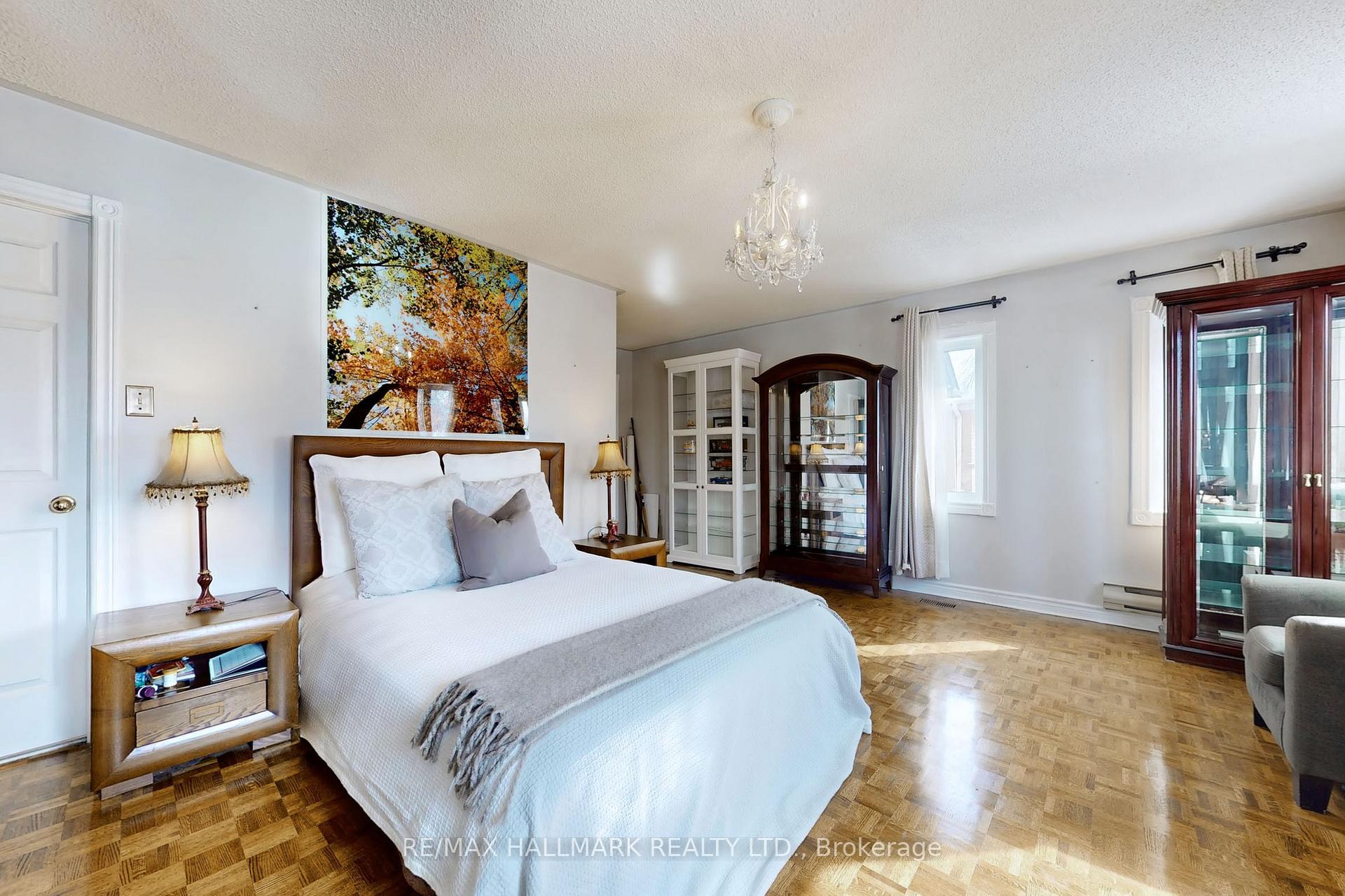 Photo 23 of 152 Grenadier Crescent, Vaughan, Beverley Glen — HOMEH