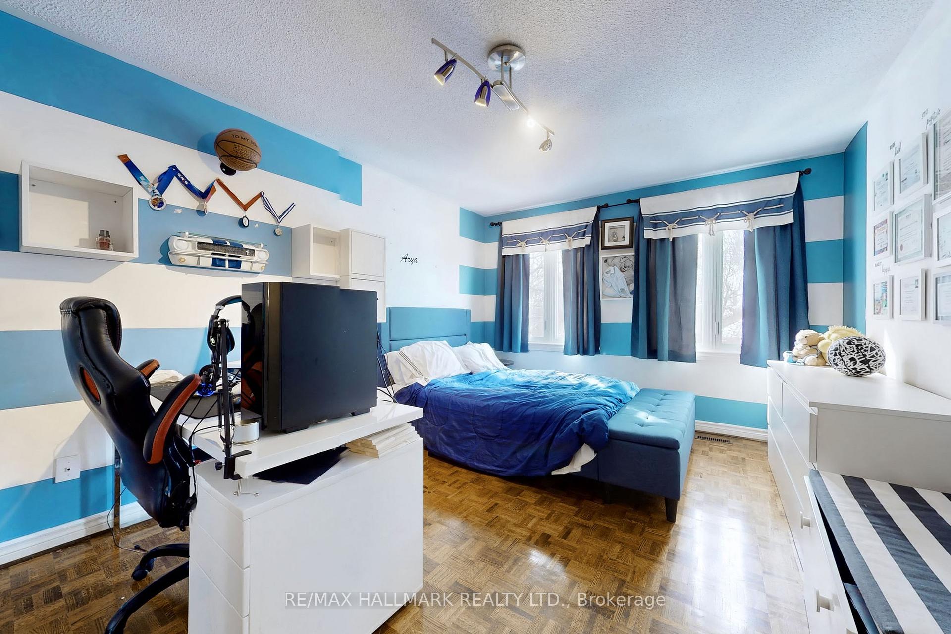 Photo 21 of 152 Grenadier Crescent, Vaughan, Beverley Glen — HOMEH