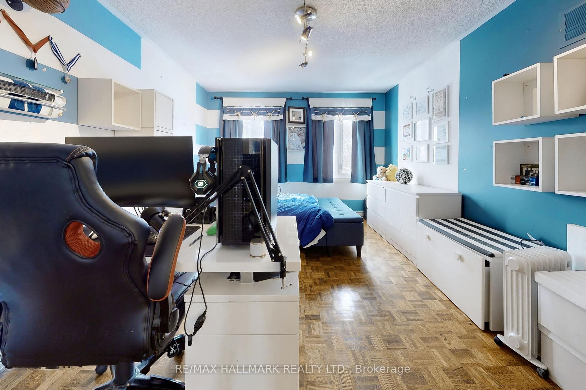 Photo 16 of 152 Grenadier Crescent, Vaughan, Beverley Glen — HOMEH
