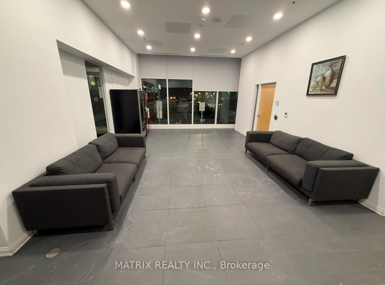 Photo 2 of Unit 403, 1900 Simcoe Street N, Oshawa, Samac — HOMEH