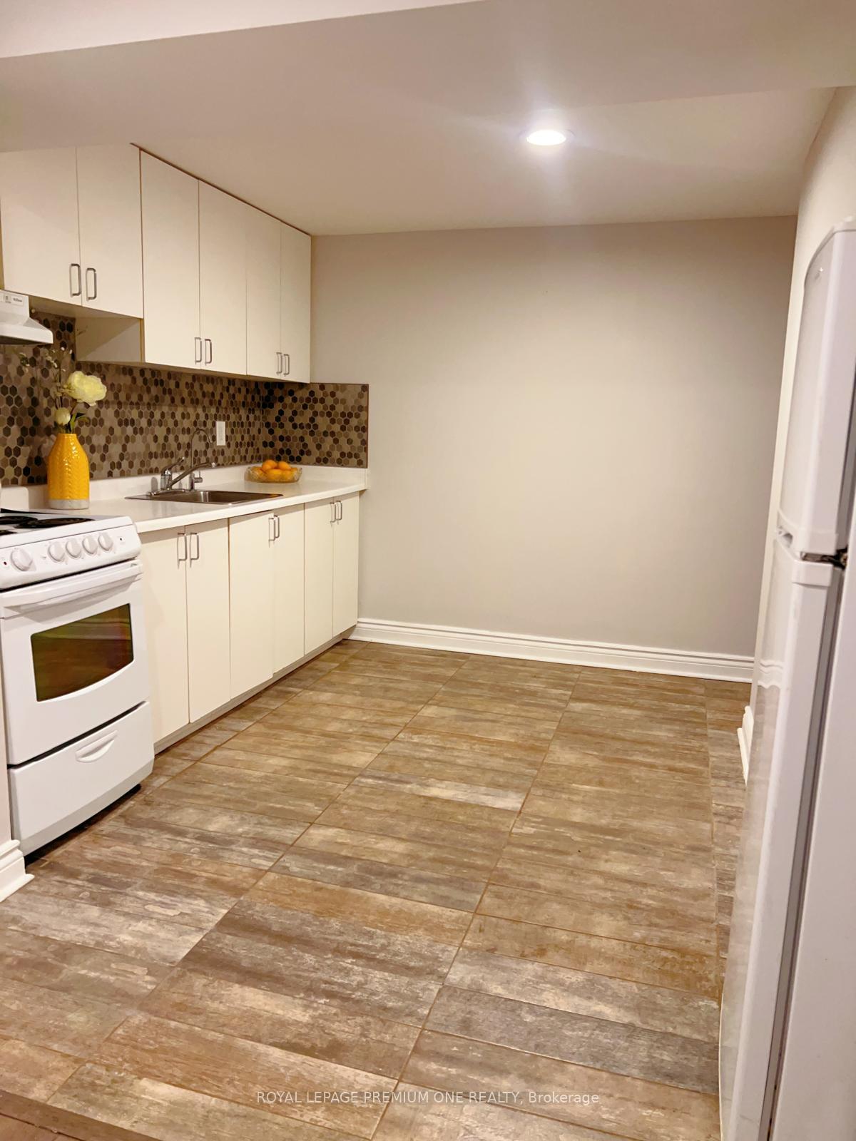 Photo 10 of 297 Vaughan Road, Toronto, Humewood-Cedarvale — HOMEH