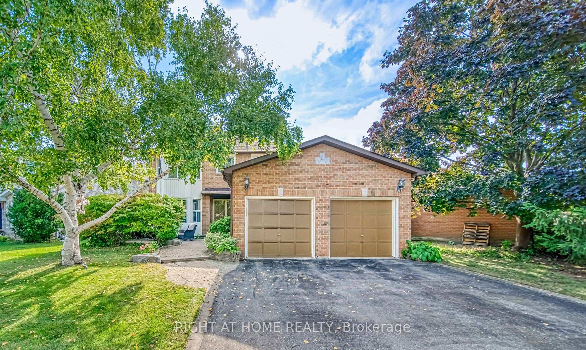 Photo 6 of 755 Aspen Road, Pickering, Amberlea — HOMEH