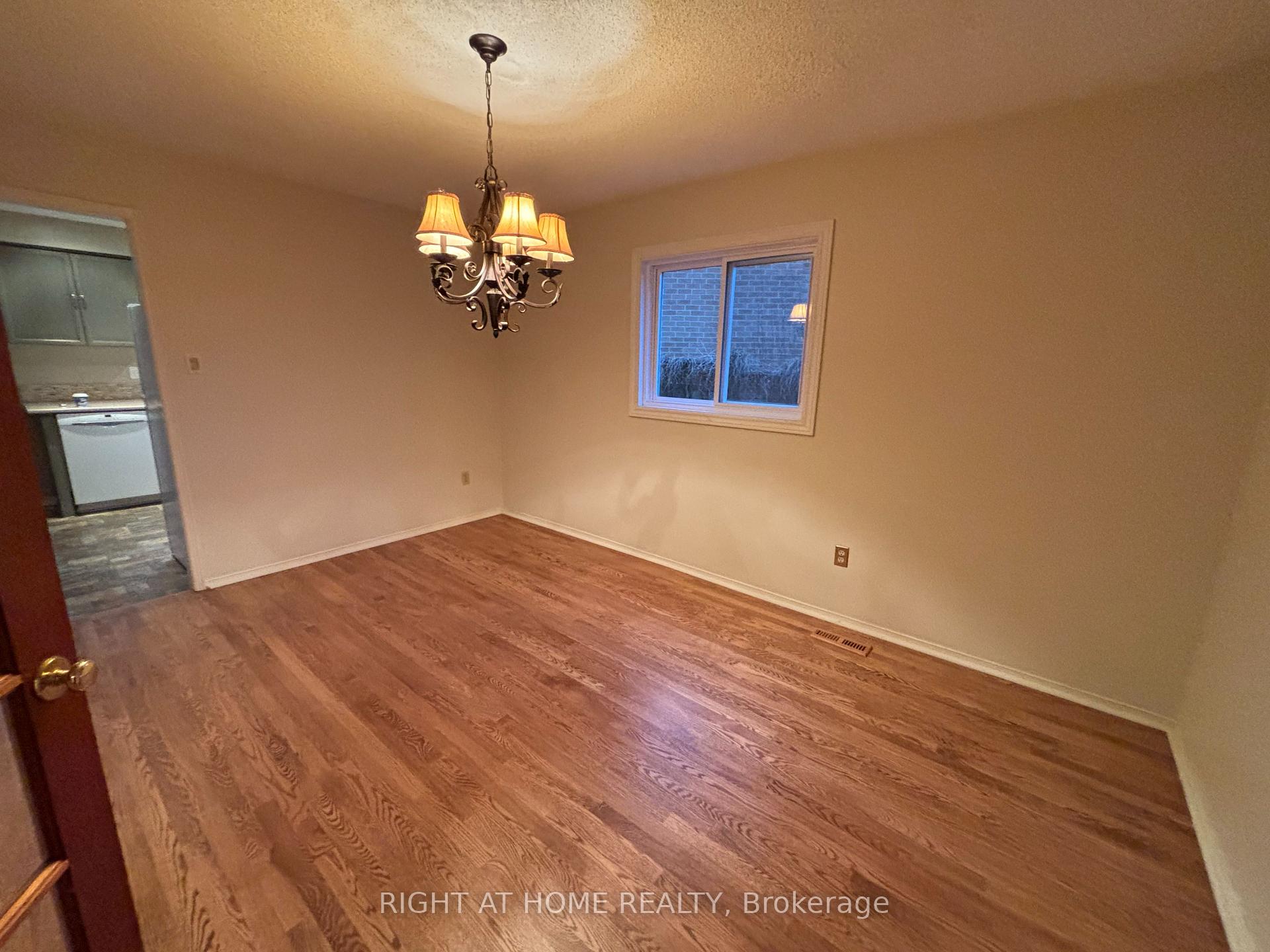Photo 19 of 755 Aspen Road, Pickering, Amberlea — HOMEH