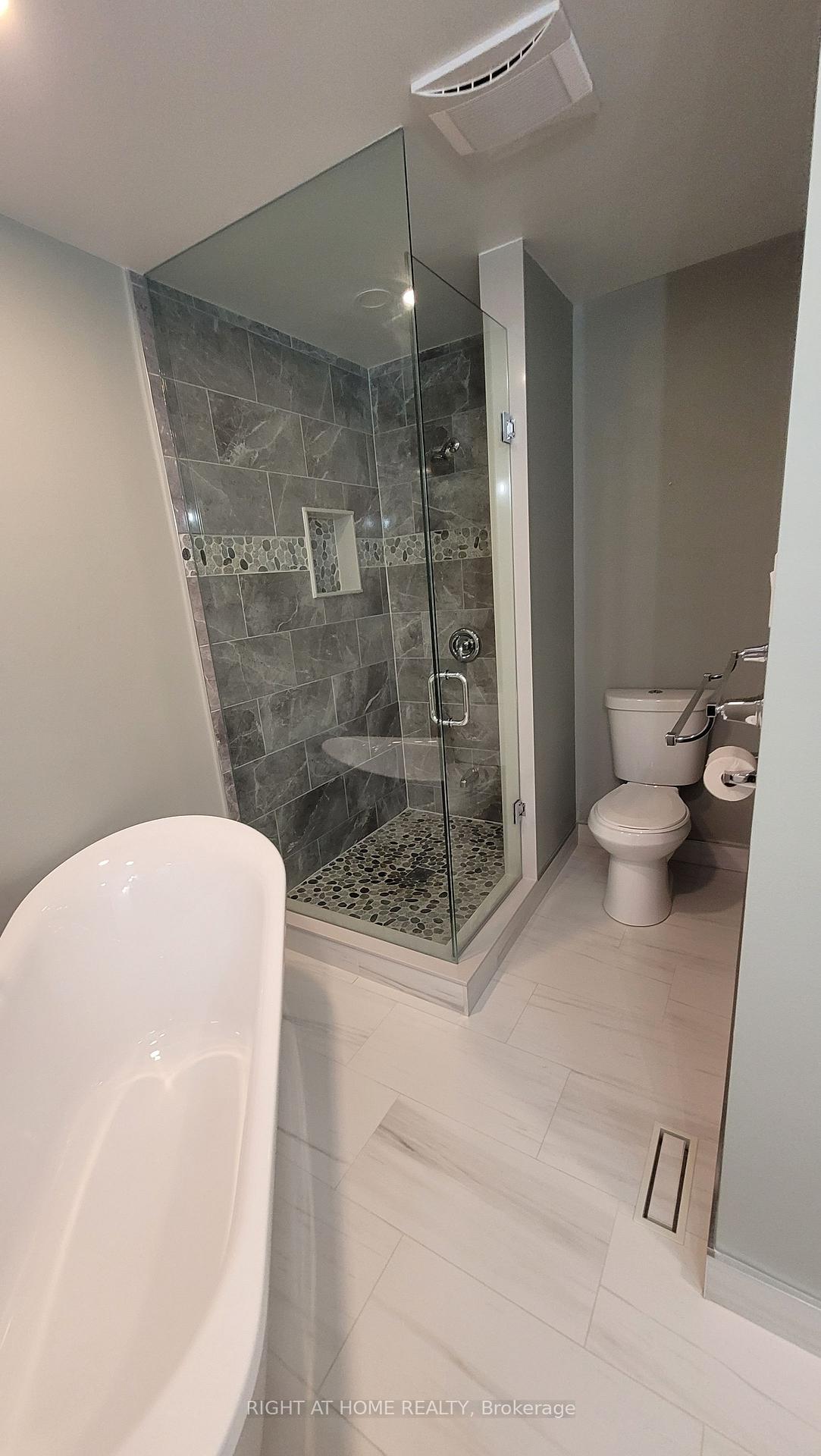 Photo 16 of 755 Aspen Road, Pickering, Amberlea — HOMEH