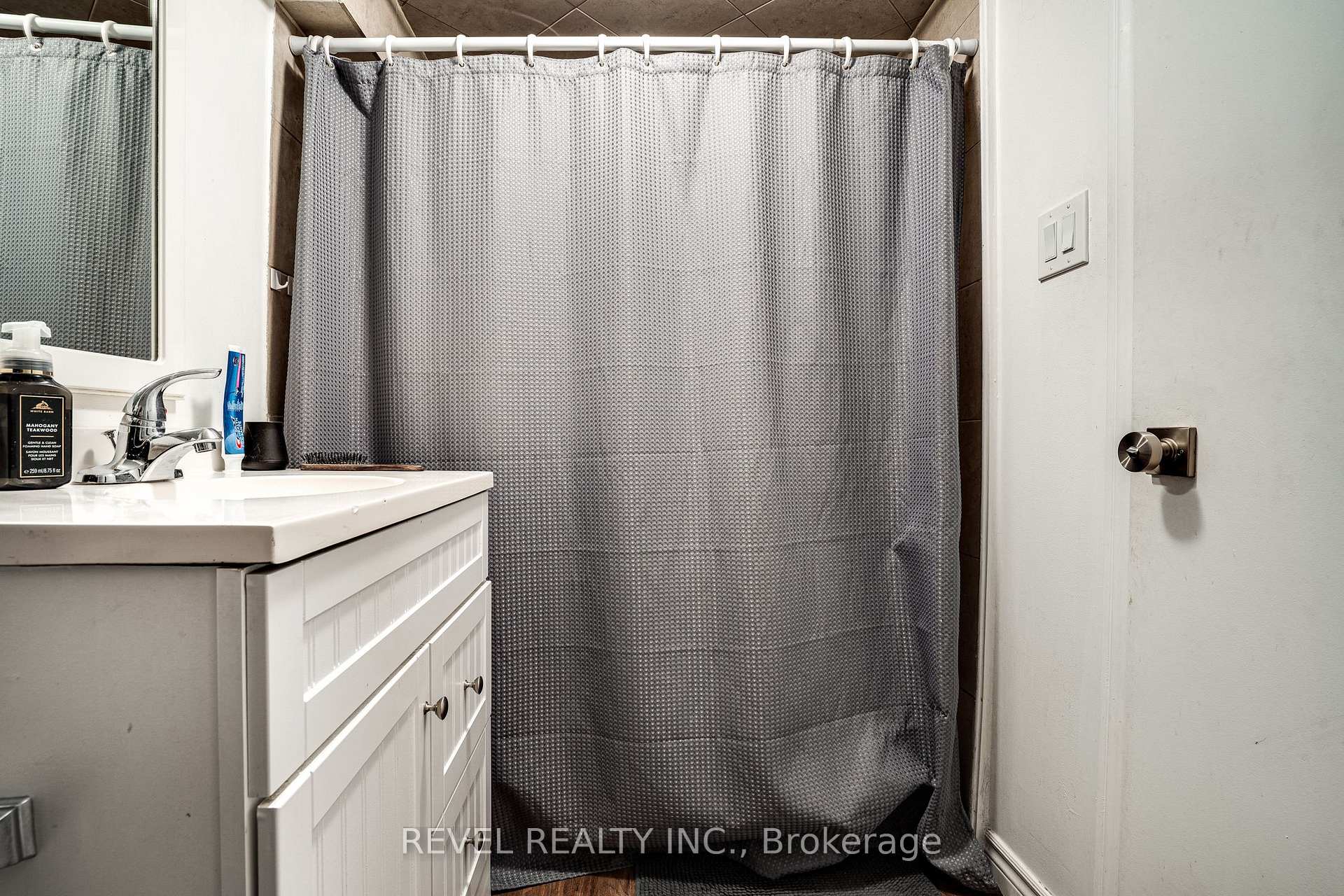 Photo 35 of 552 Roxborough Avenue W, Hamilton, Homeside — HOMEH