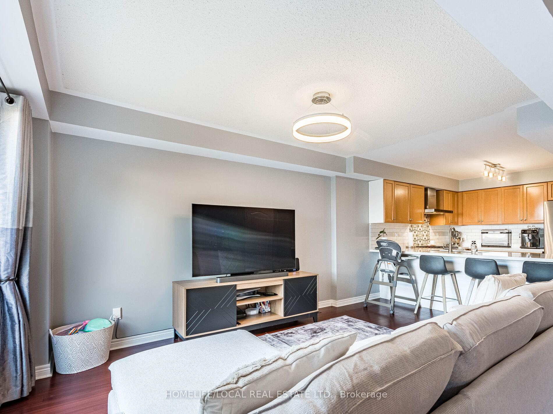 Photo 12 of 148 Richfield Square, Clarington, Courtice — HOMEH