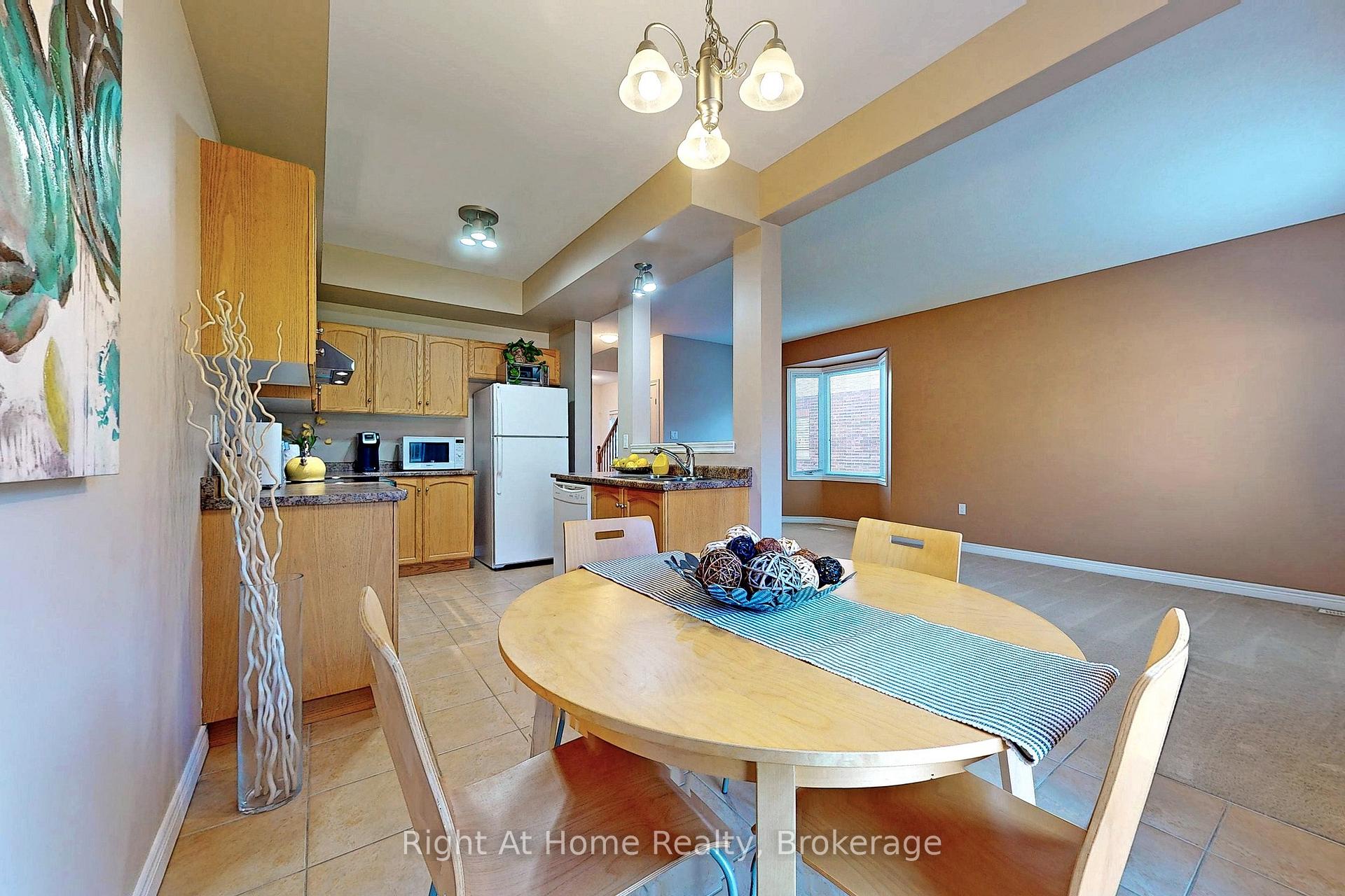 Photo 19 of 15 Brooking Court, Hamilton, Ancaster — HOMEH
