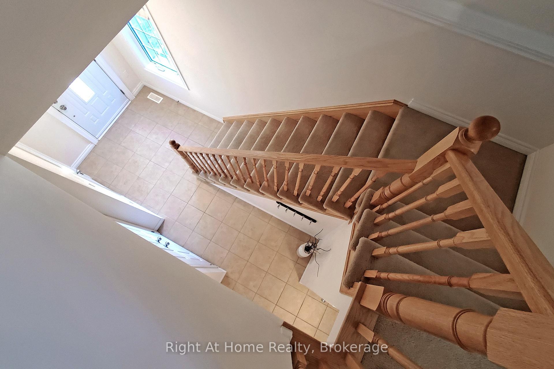 Photo 20 of 15 Brooking Court, Hamilton, Ancaster — HOMEH