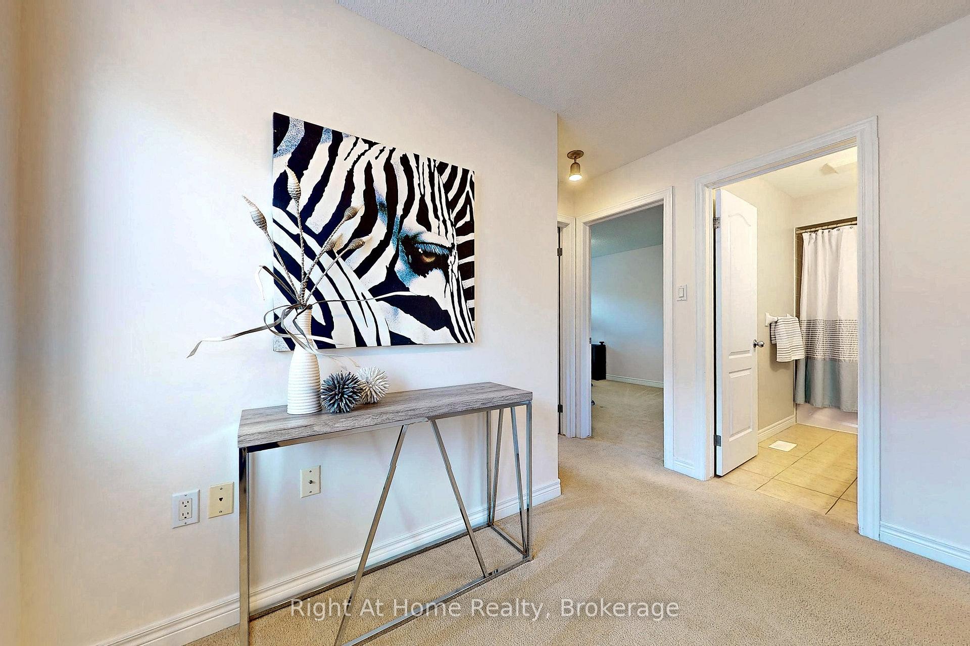 Photo 21 of 15 Brooking Court, Hamilton, Ancaster — HOMEH