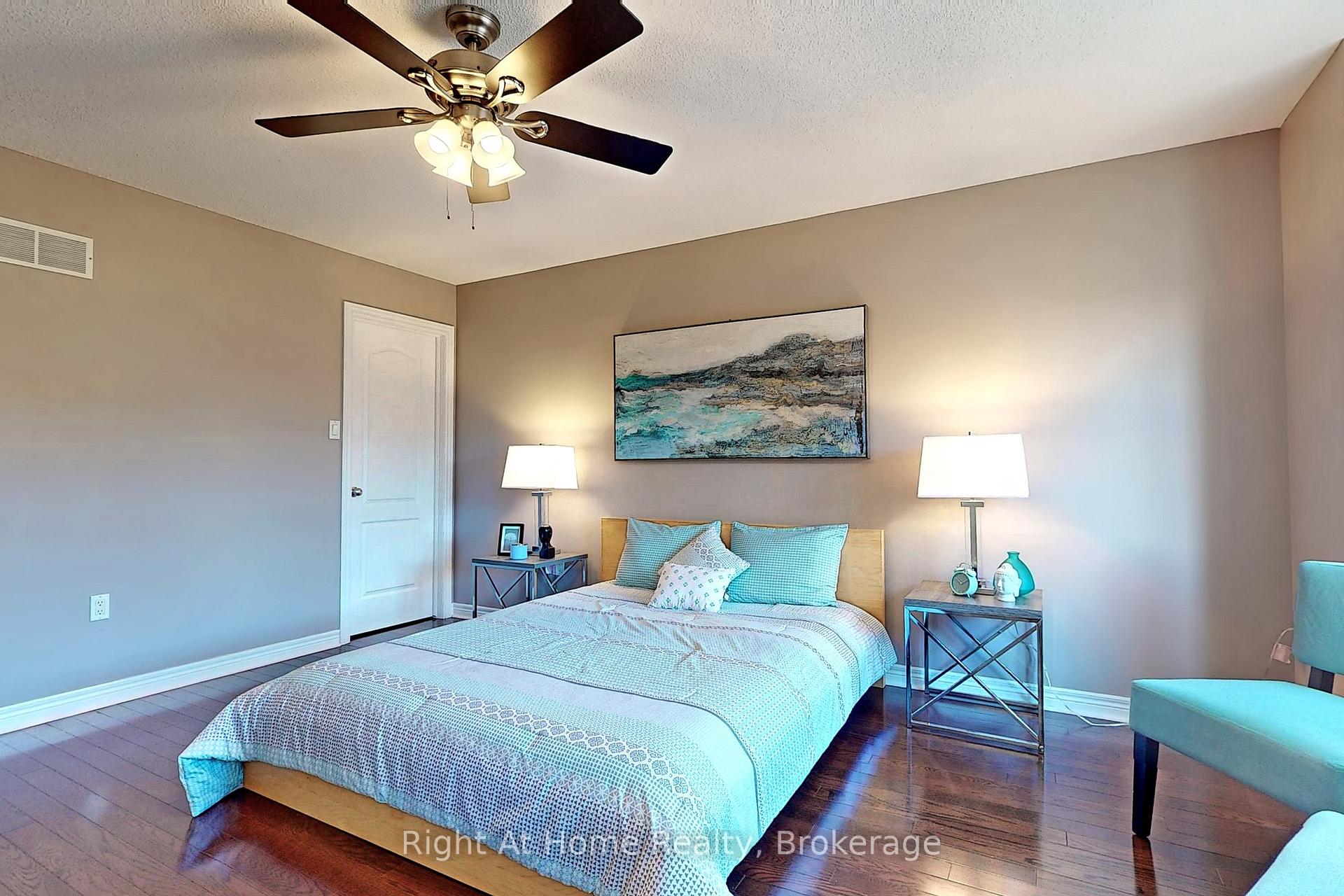 Photo 26 of 15 Brooking Court, Hamilton, Ancaster — HOMEH
