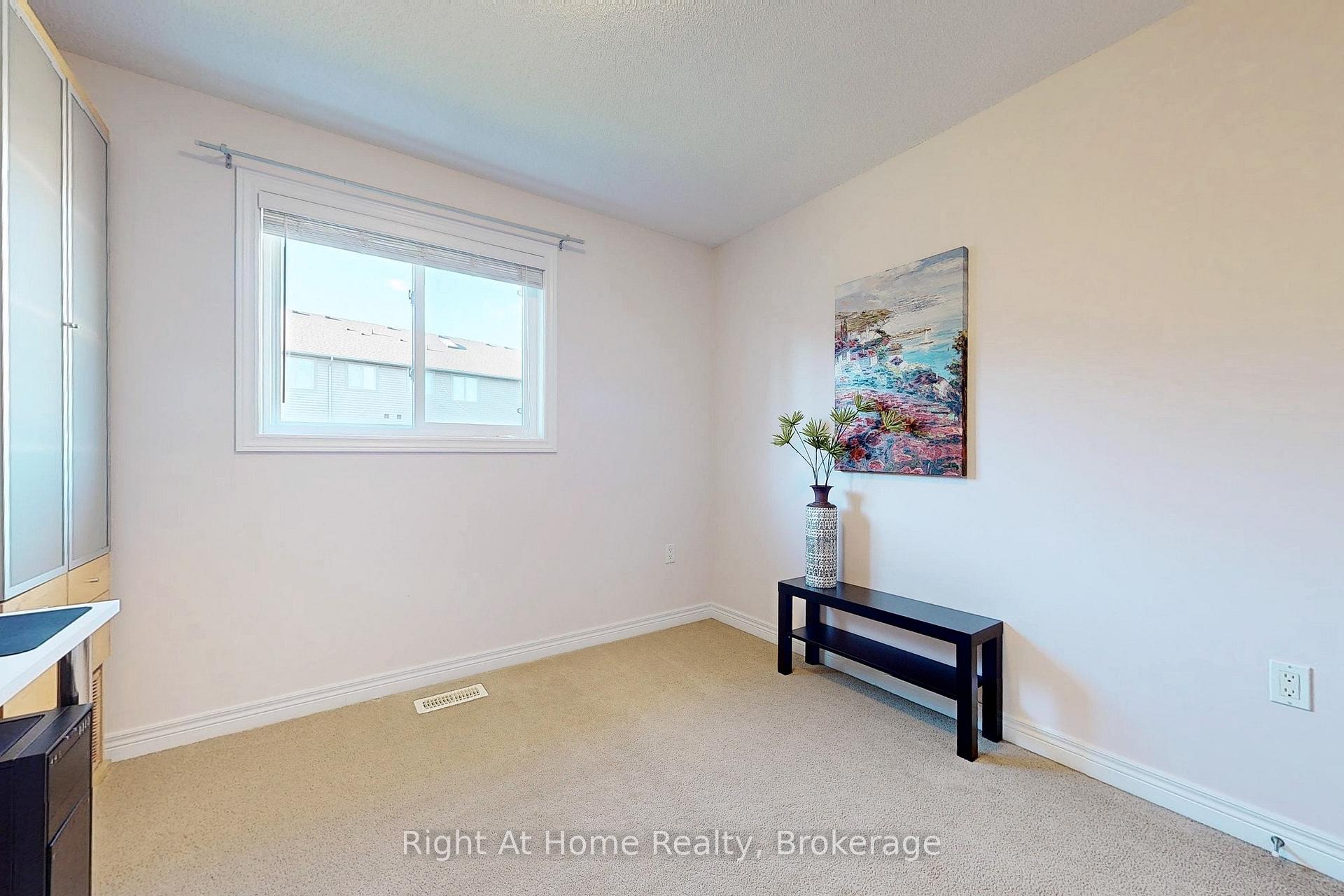 Photo 32 of 15 Brooking Court, Hamilton, Ancaster — HOMEH