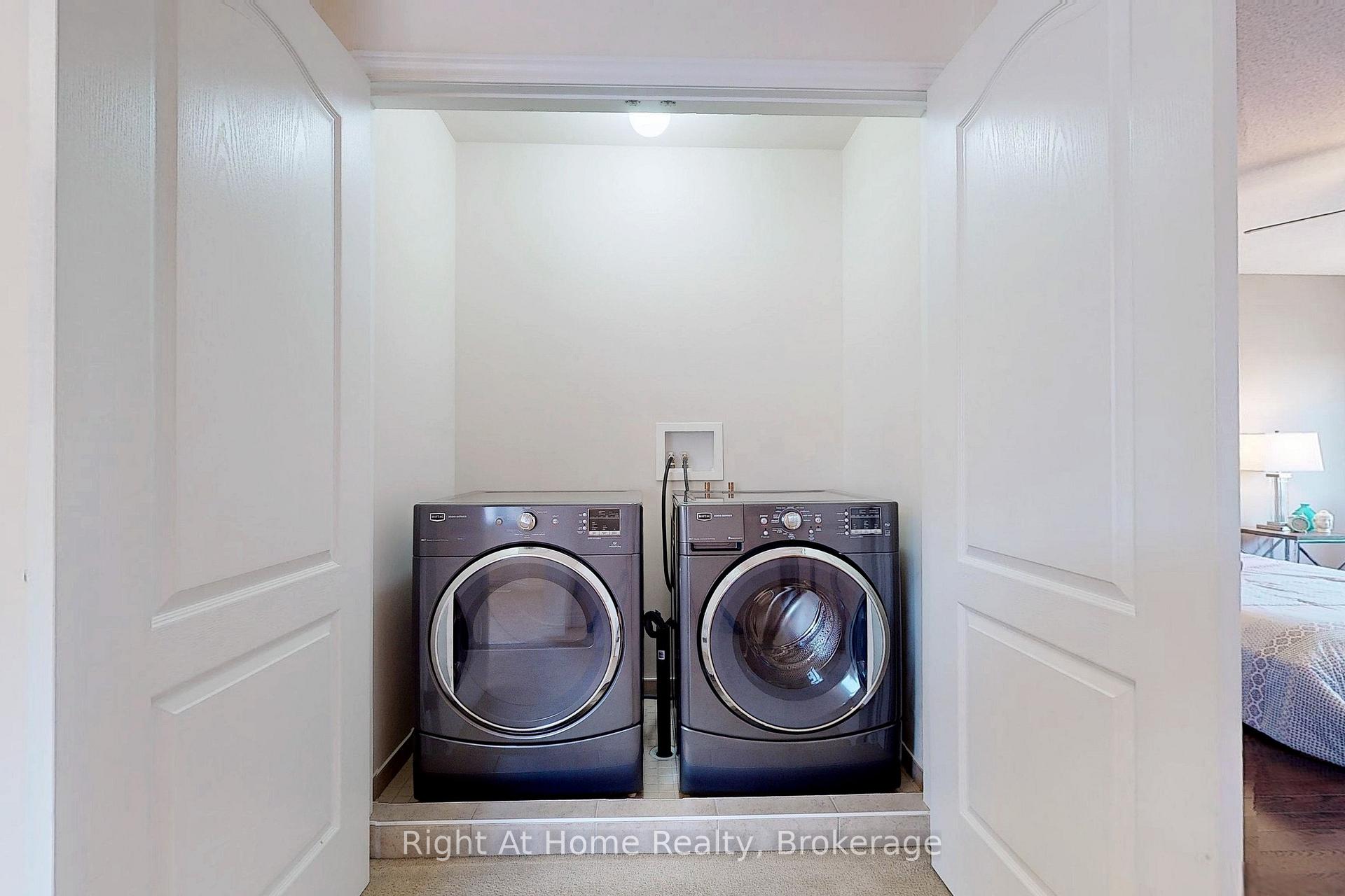 Photo 36 of 15 Brooking Court, Hamilton, Ancaster — HOMEH
