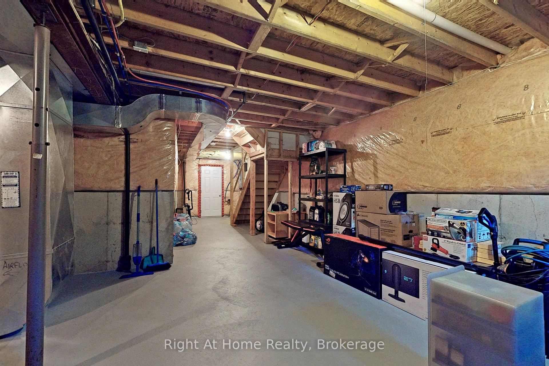 Photo 34 of 15 Brooking Court, Hamilton, Ancaster — HOMEH