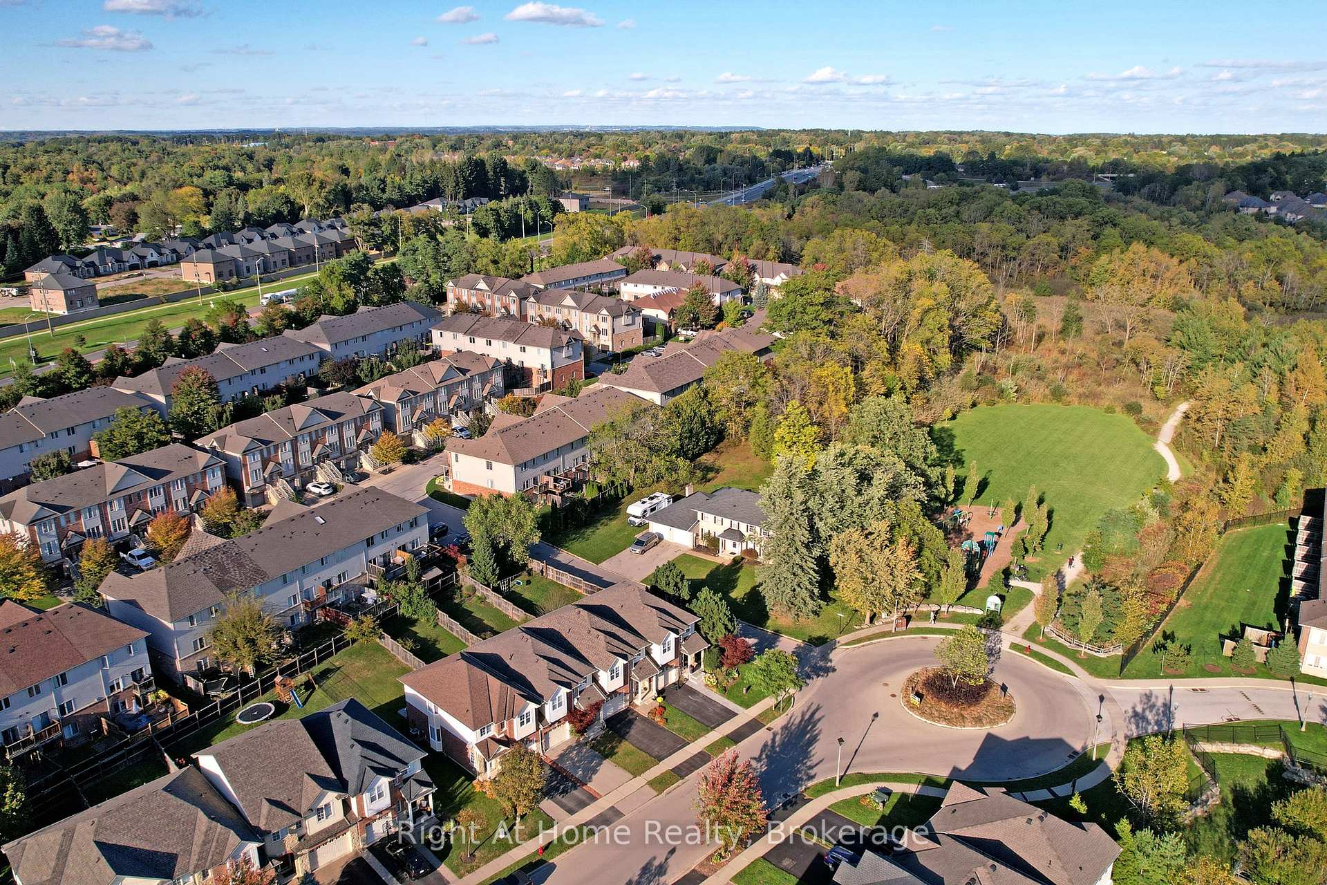 Photo 44 of 15 Brooking Court, Hamilton, Ancaster — HOMEH