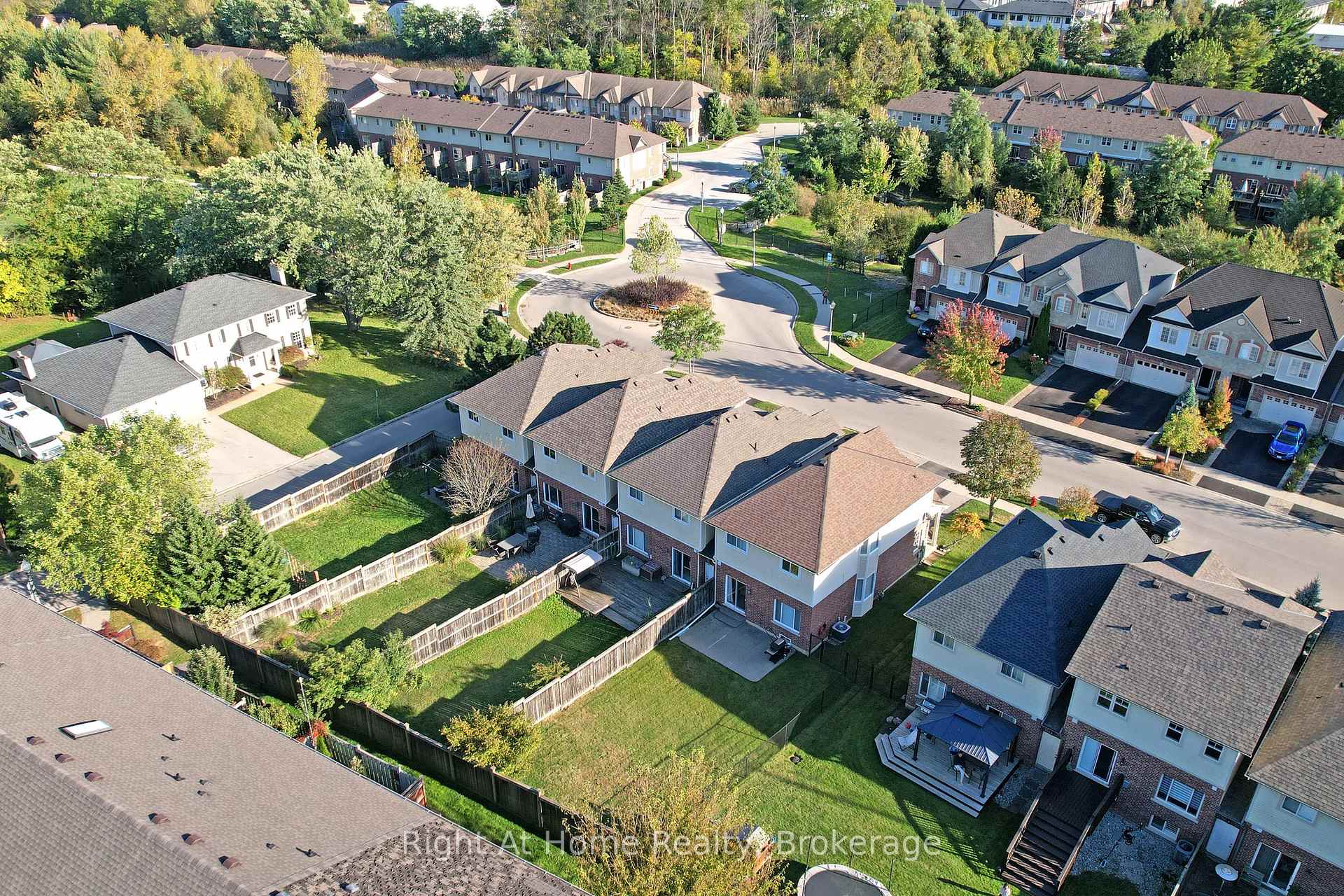 Photo 43 of 15 Brooking Court, Hamilton, Ancaster — HOMEH