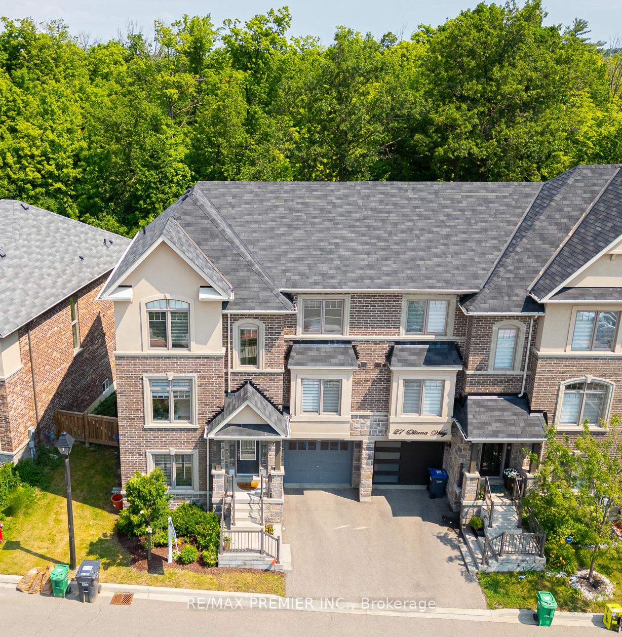 Photo 2 of 29 Oliana Way, Brampton, Bram West — HOMEH