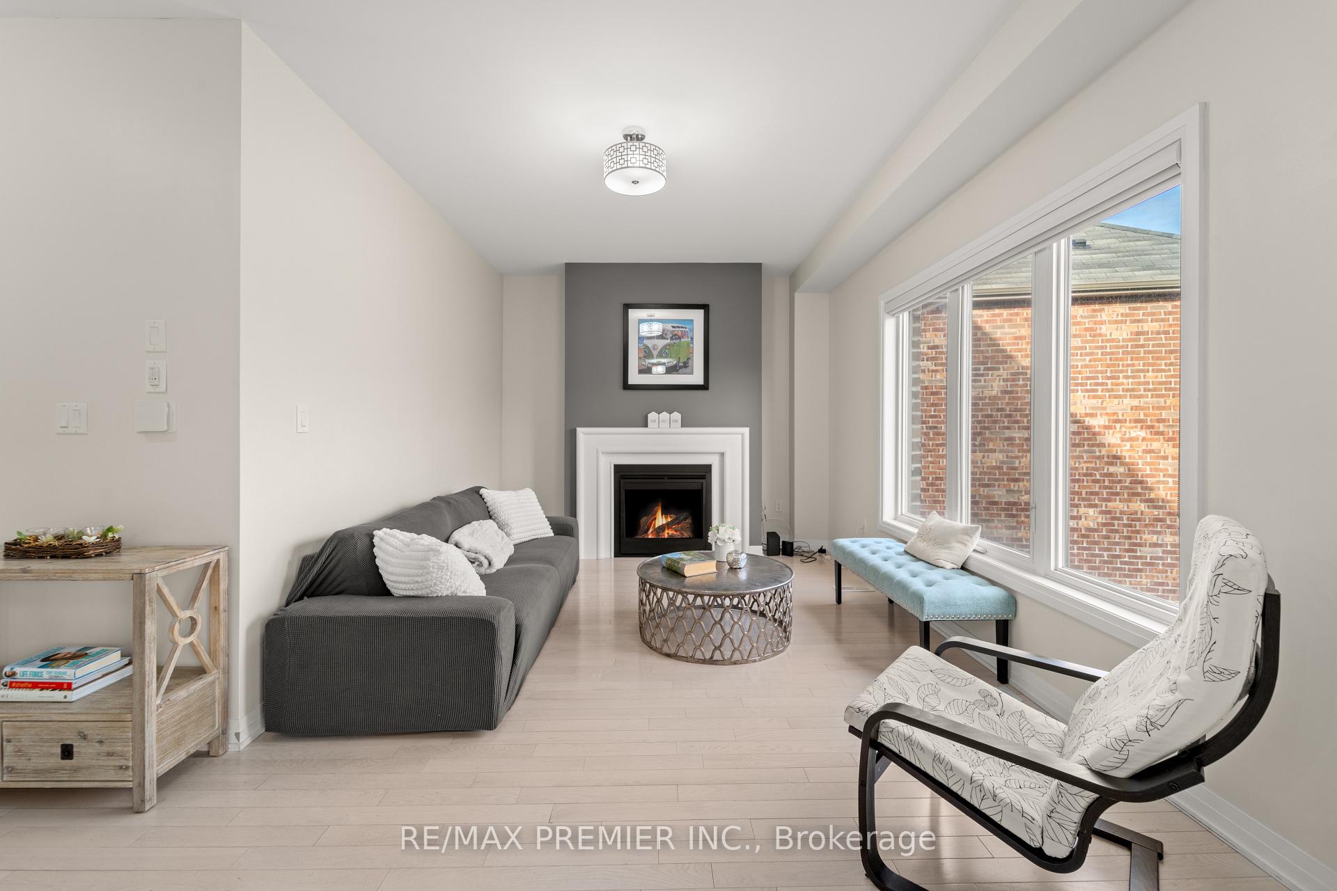 Photo 9 of 29 Oliana Way, Brampton, Bram West — HOMEH