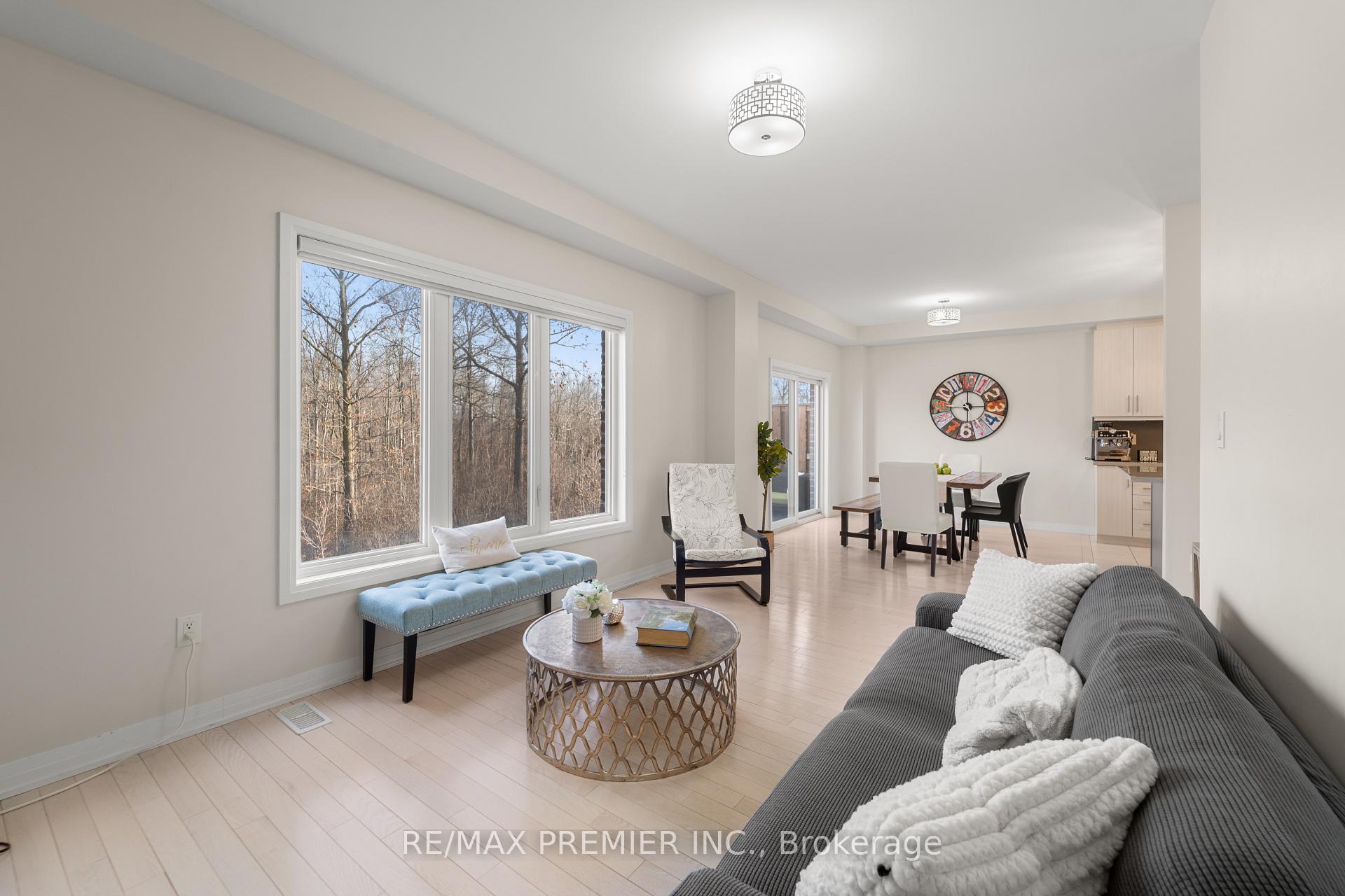 Photo 4 of 29 Oliana Way, Brampton, Bram West — HOMEH