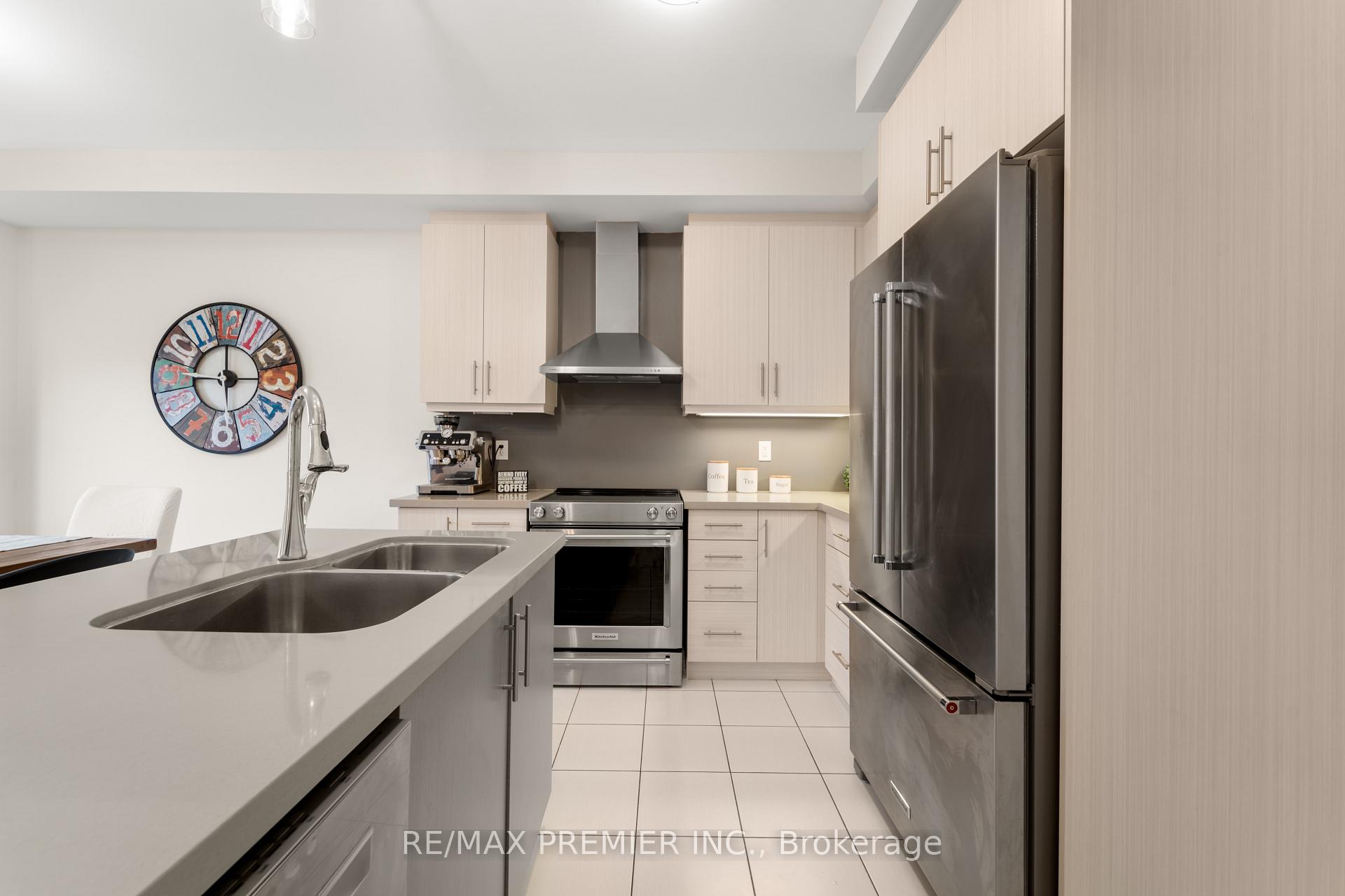 Photo 12 of 29 Oliana Way, Brampton, Bram West — HOMEH