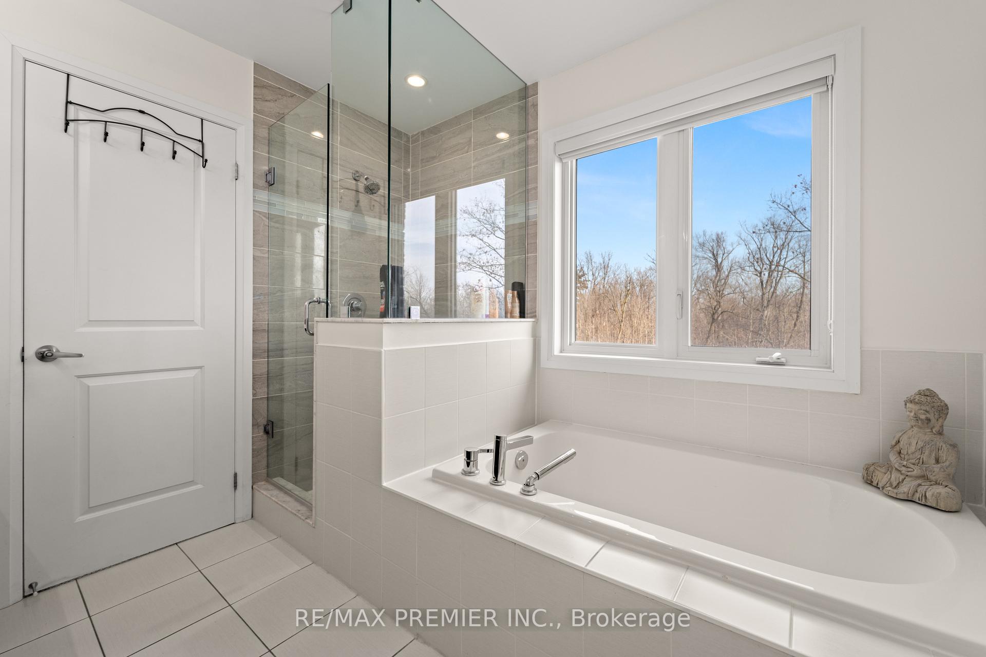 Photo 25 of 29 Oliana Way, Brampton, Bram West — HOMEH