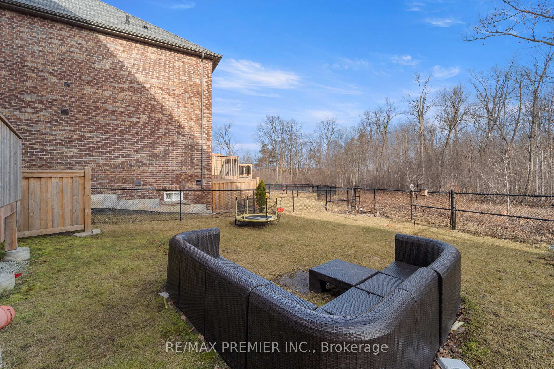 Photo 34 of 29 Oliana Way, Brampton, Bram West — HOMEH