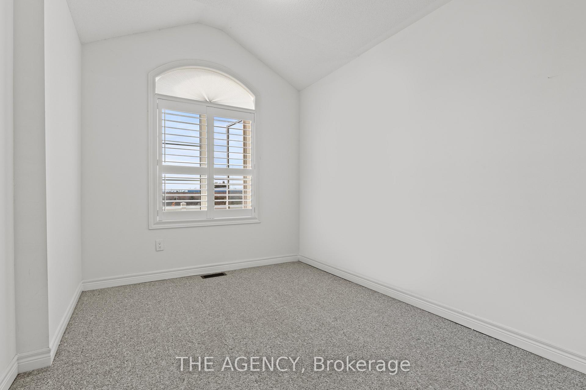 Photo 19 of 65 Hartley Avenue, Brant, Paris — HOMEH