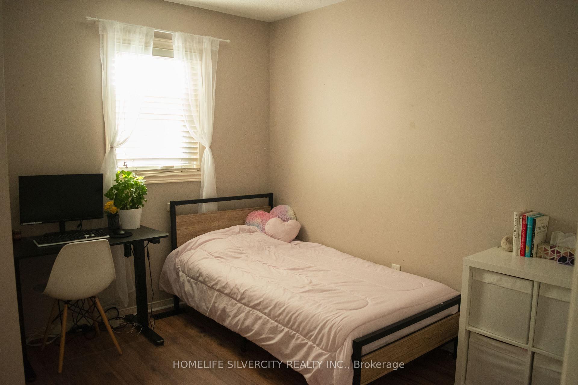 Photo 9 of 376 Sparrow Circle, Pickering, Highbush — HOMEH