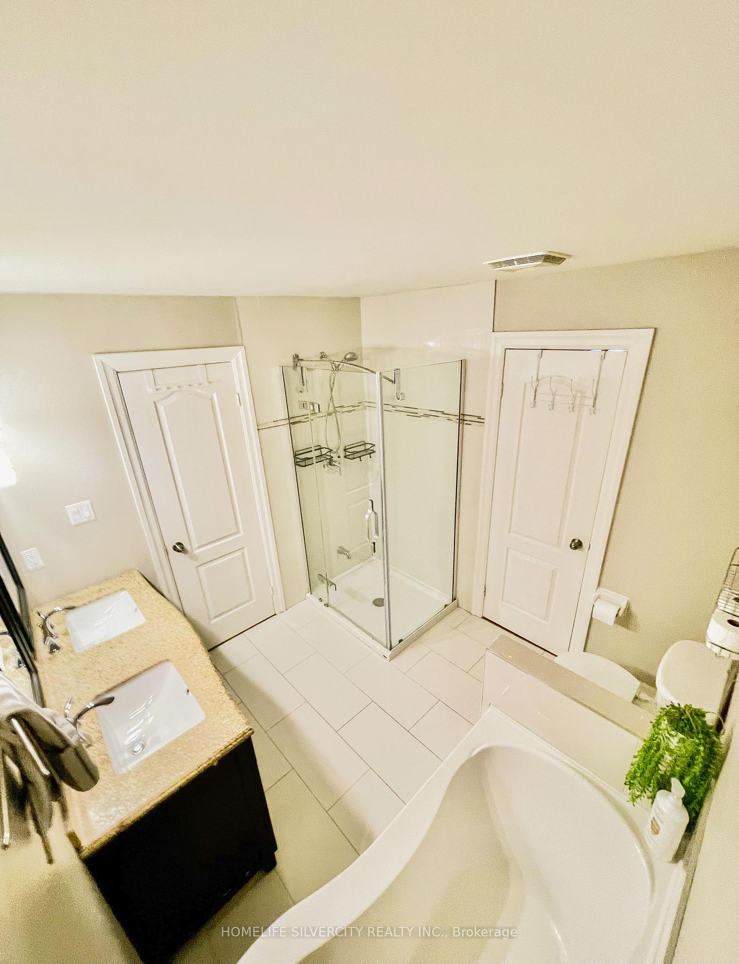 Photo 18 of 376 Sparrow Circle, Pickering, Highbush — HOMEH