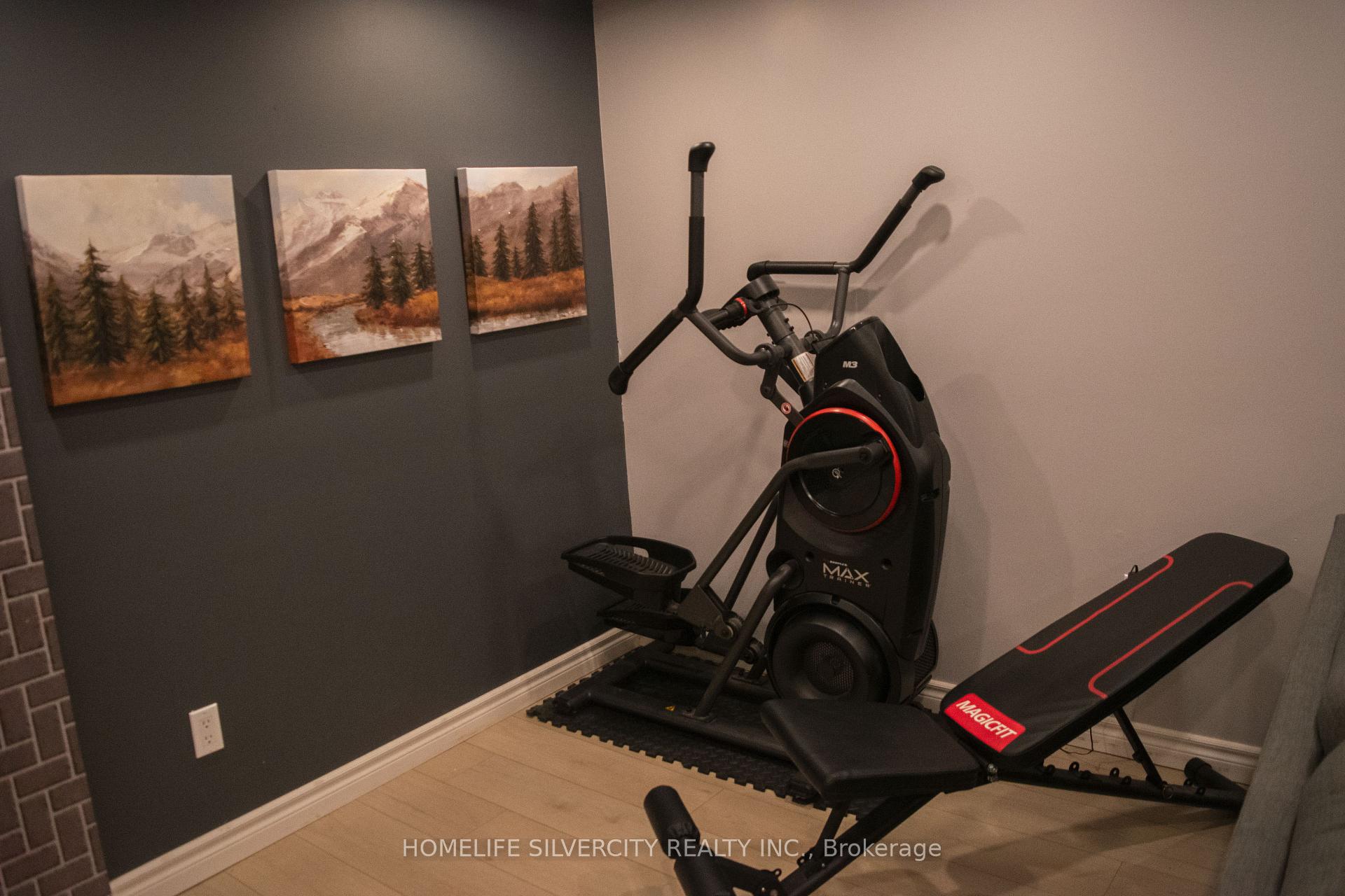 Photo 14 of 376 Sparrow Circle, Pickering, Highbush — HOMEH
