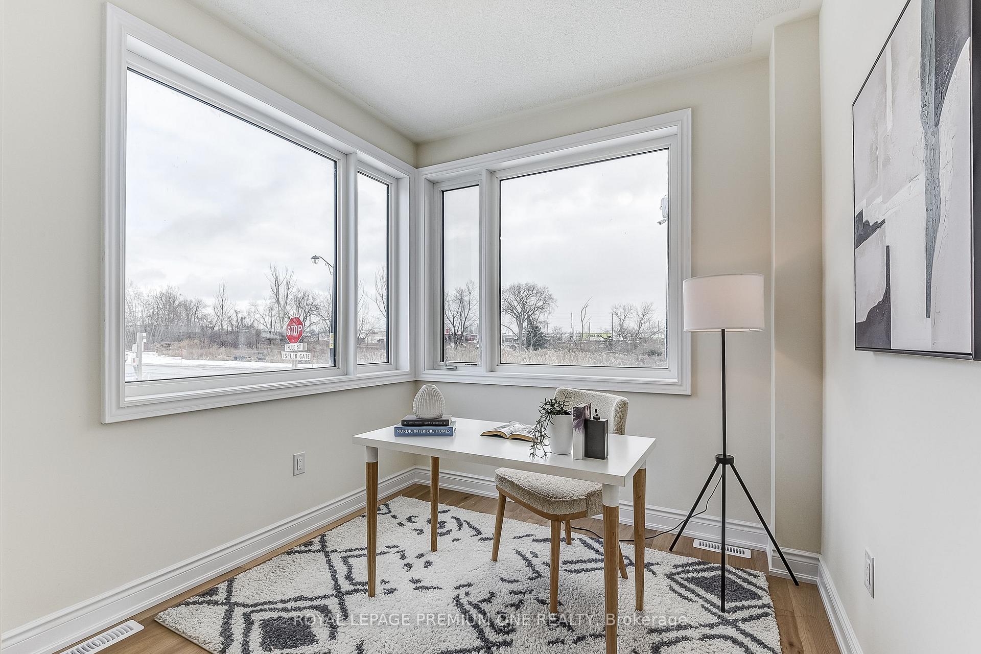 Photo 11 of 36 Thule Street N, Vaughan, Vellore Village — HOMEH