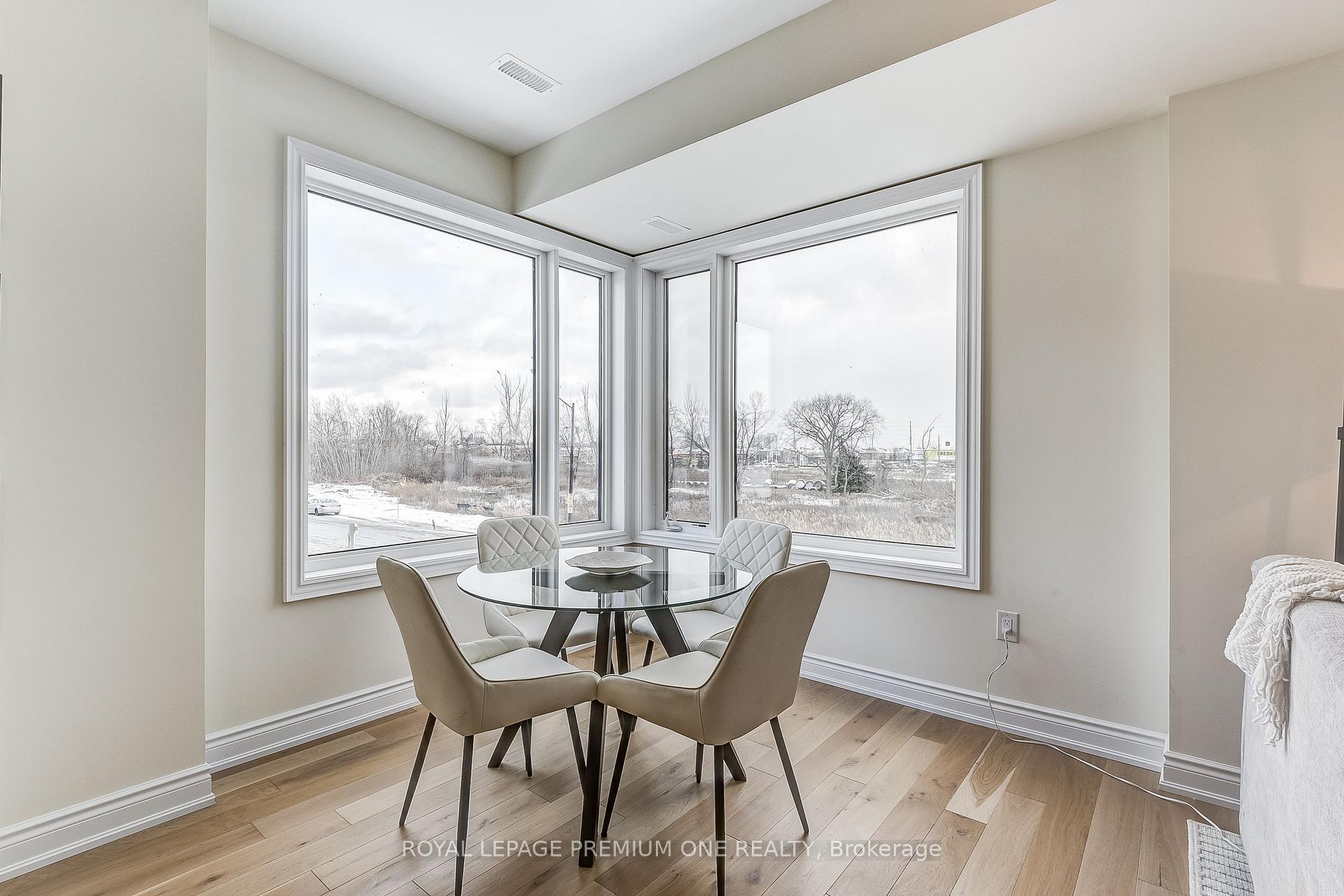Photo 12 of 36 Thule Street N, Vaughan, Vellore Village — HOMEH