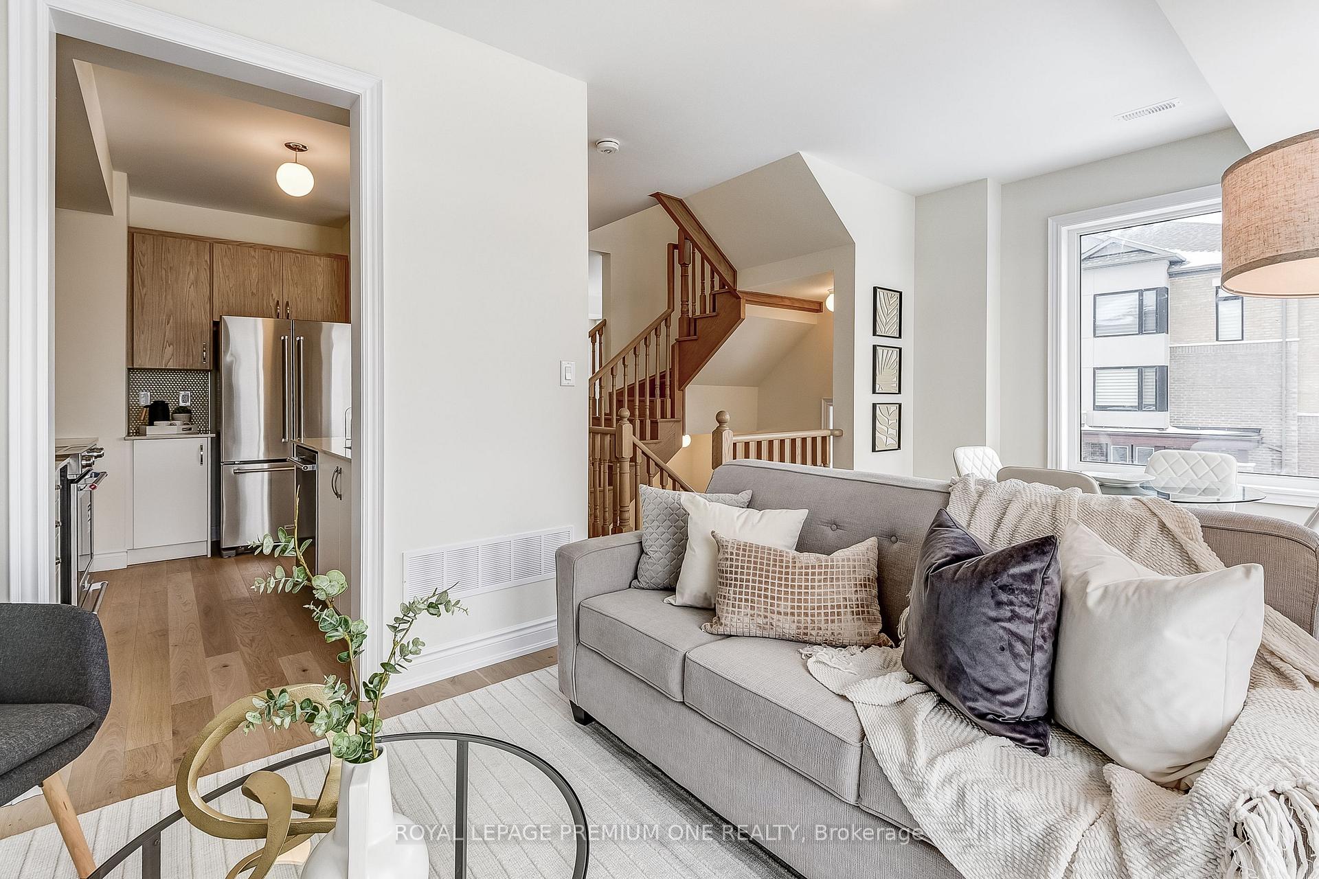 Photo 9 of 36 Thule Street N, Vaughan, Vellore Village — HOMEH